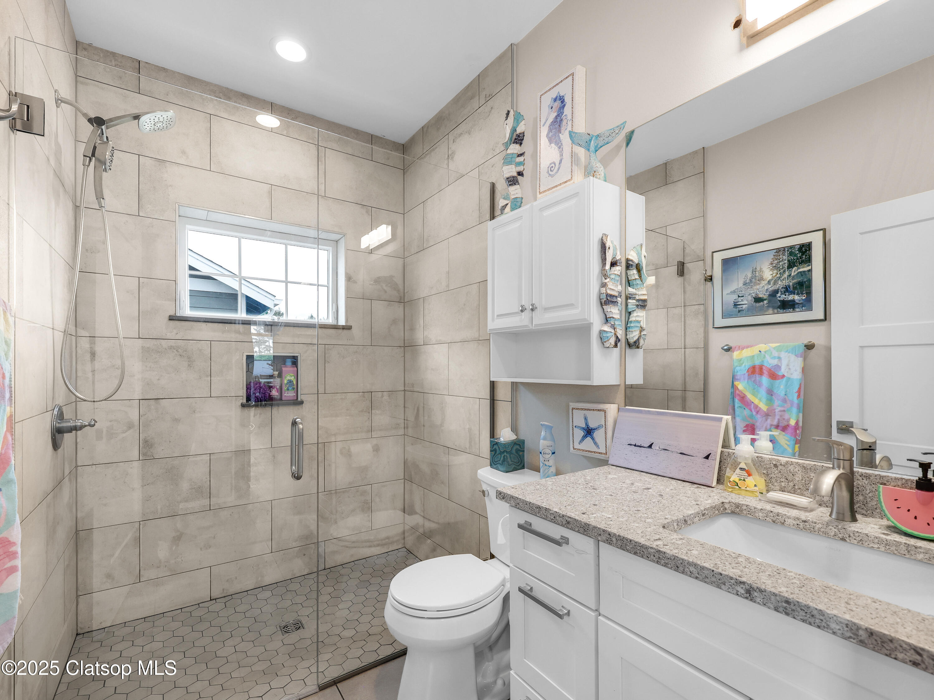 1239 Seabright Way Property Photo 43