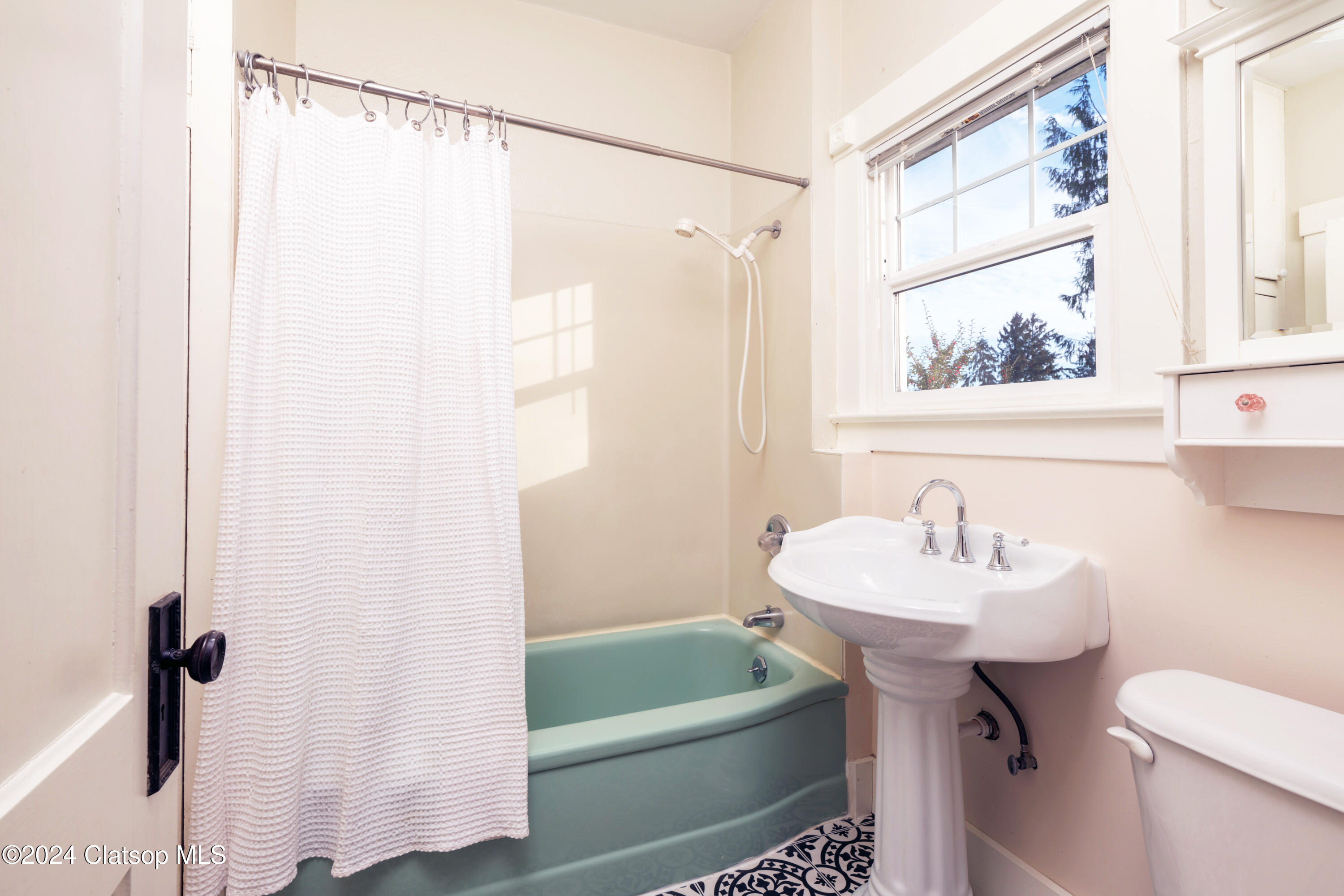 509 Kensington Avenue Property Photo 22