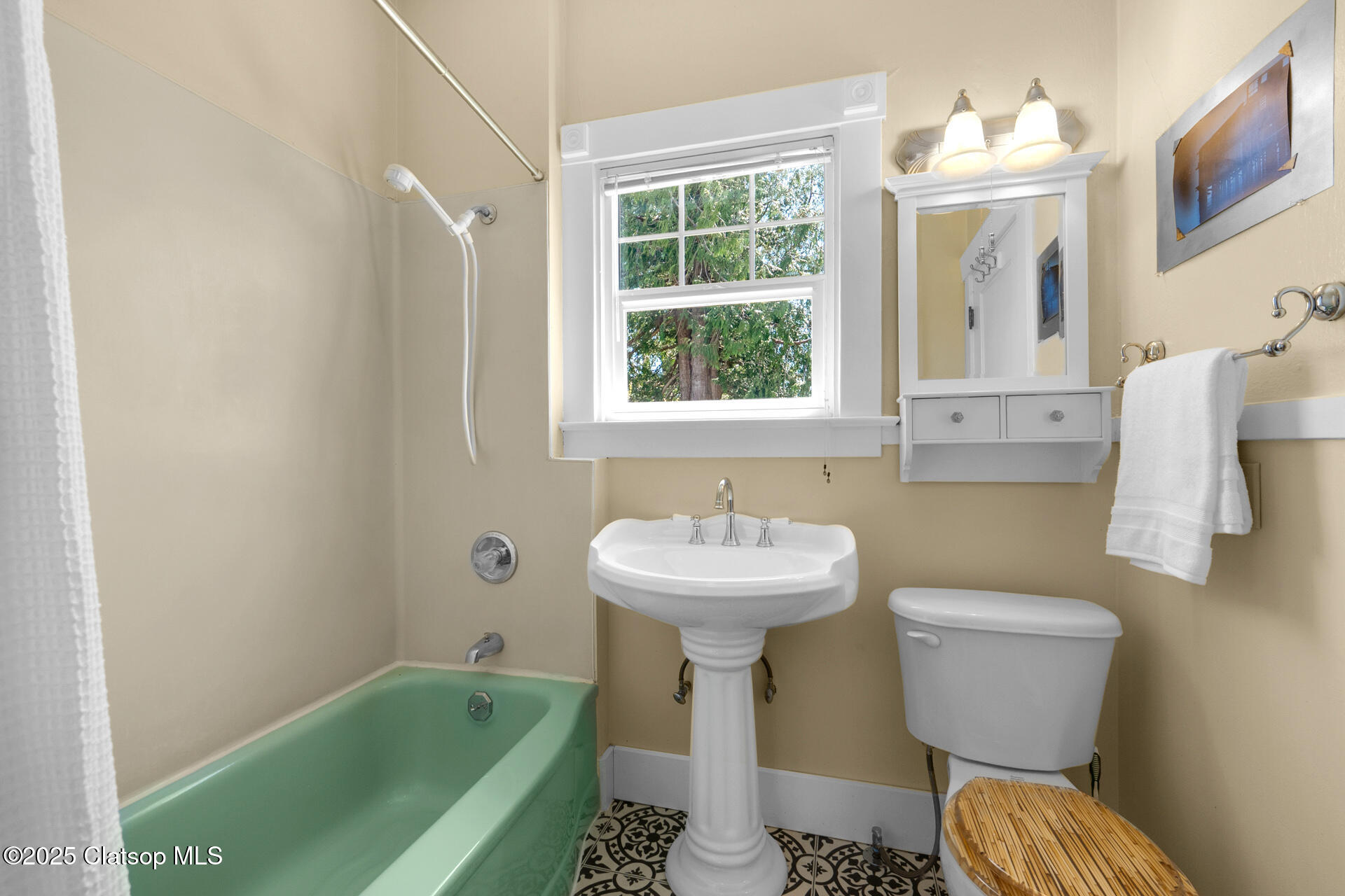 509 Kensington Avenue Property Photo 23