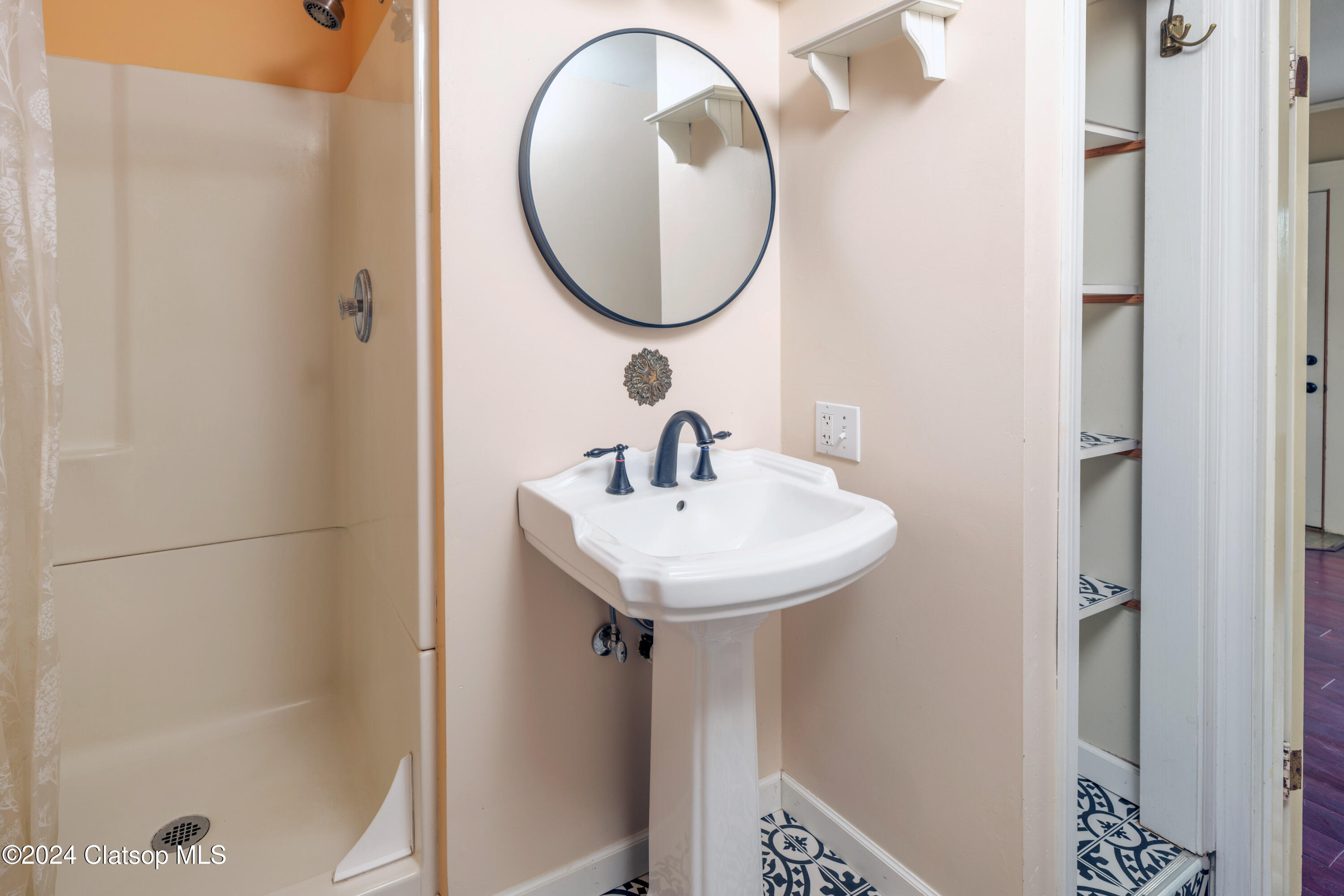 509 Kensington Avenue Property Photo 36
