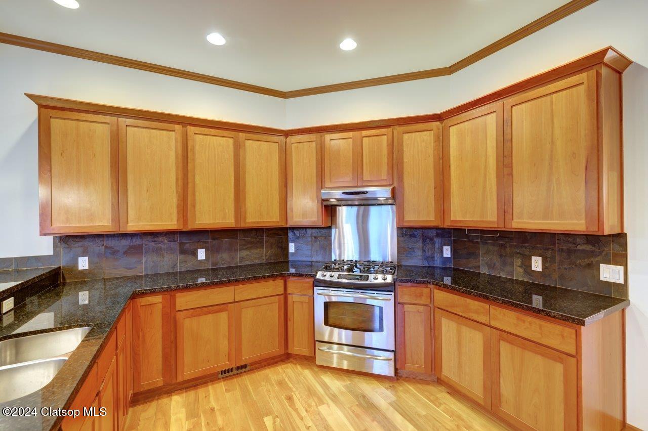 1553 Sw Pine Drive Property Photo 18