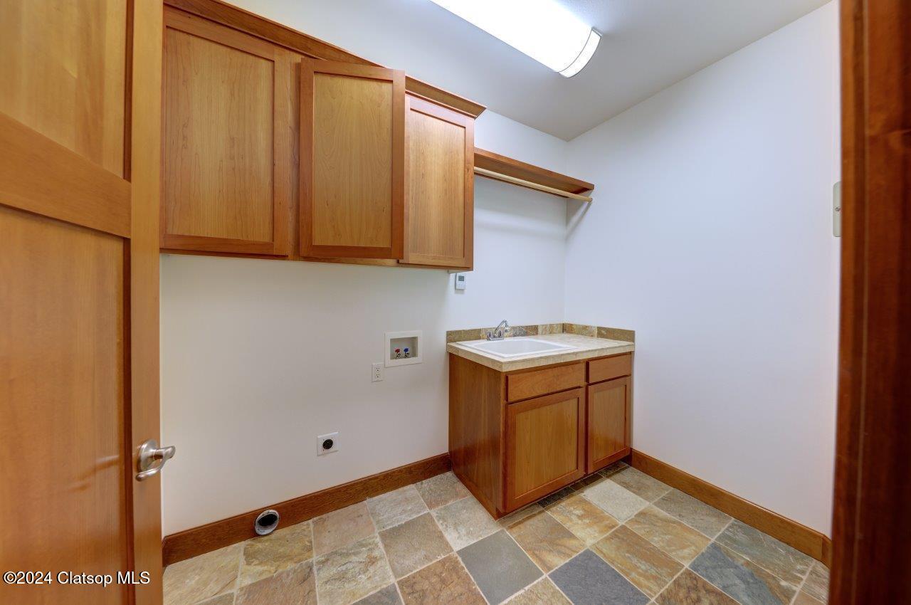 1553 Sw Pine Drive Property Photo 29