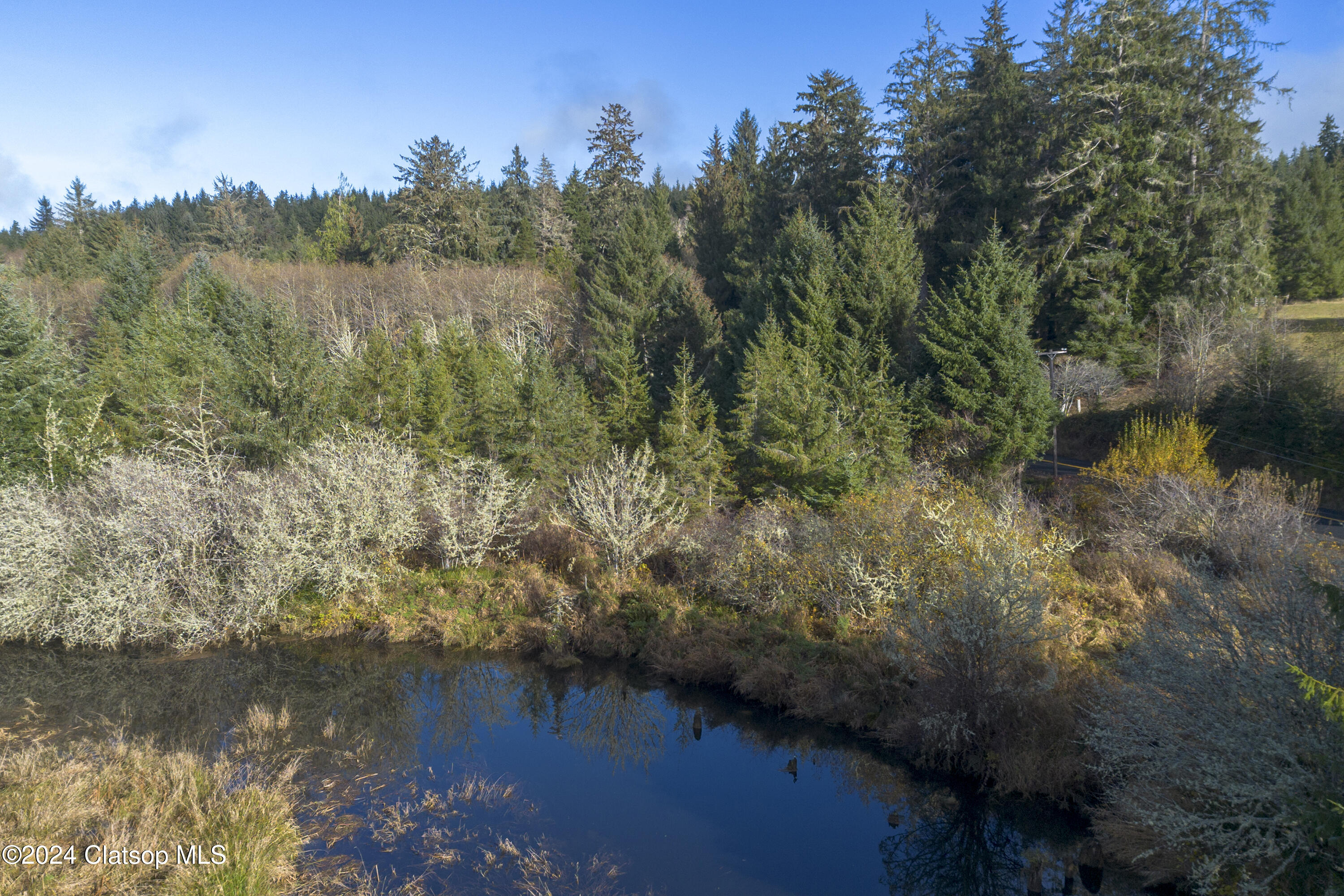 V/l Walluski Loop Property Photo 17