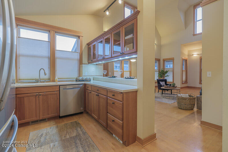 285 23rd Street Property Photo 22