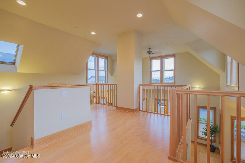 285 23rd Street Property Photo 34