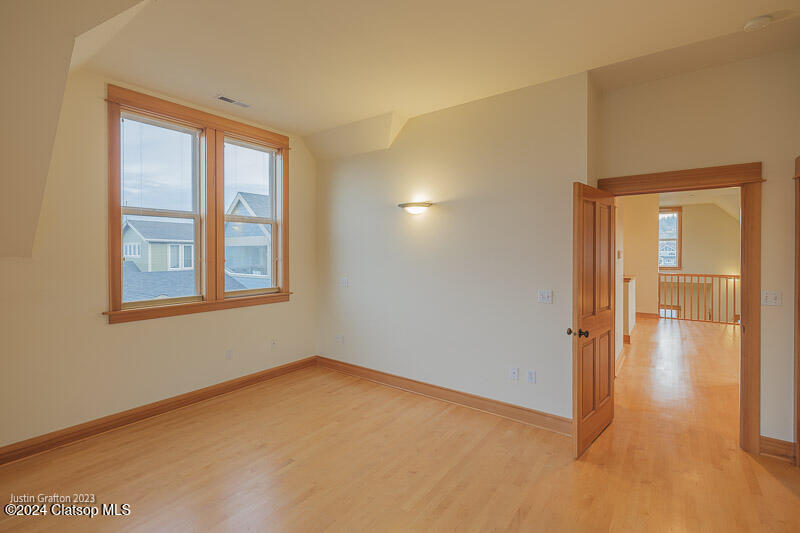 285 23rd Street Property Photo 43