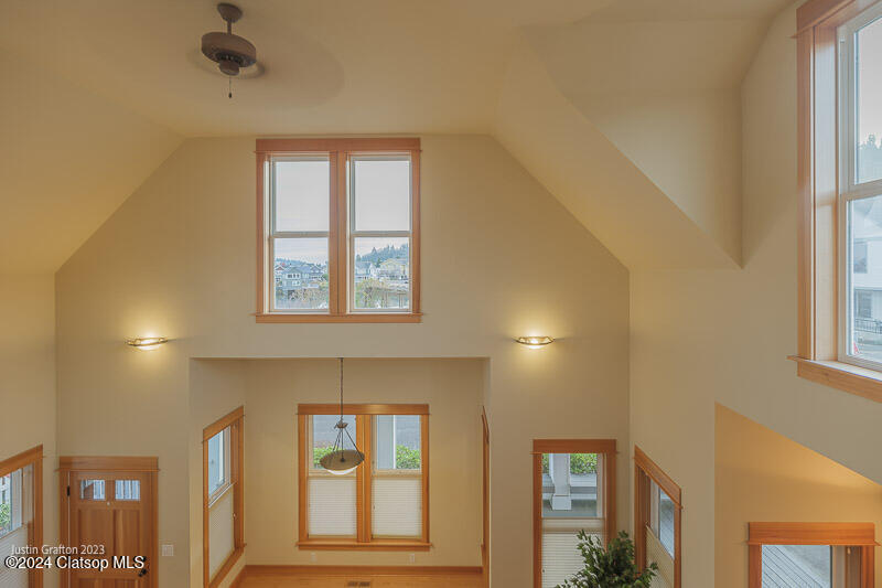 285 23rd Street Property Photo 46