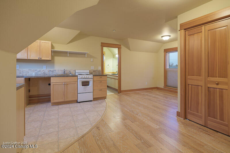 285 23rd Street Property Photo 48