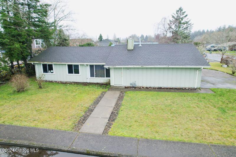 242 Nw 1st Street Property Photo 3