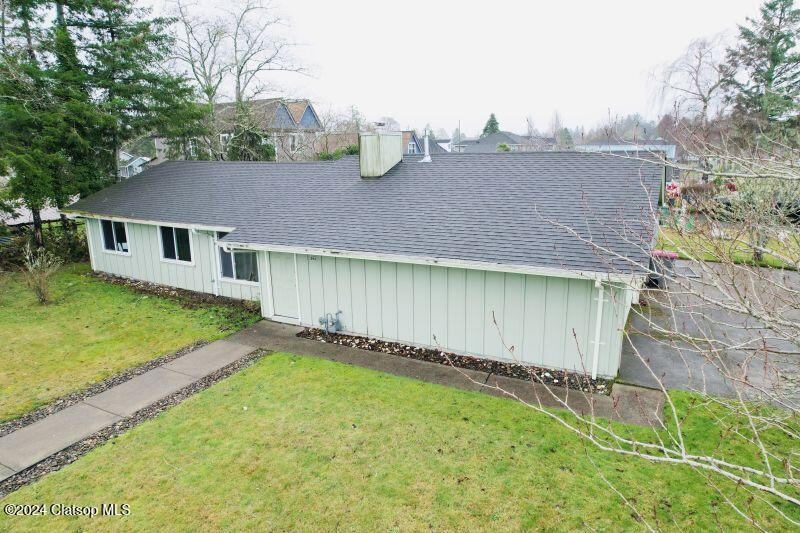 242 Nw 1st Street Property Photo 4