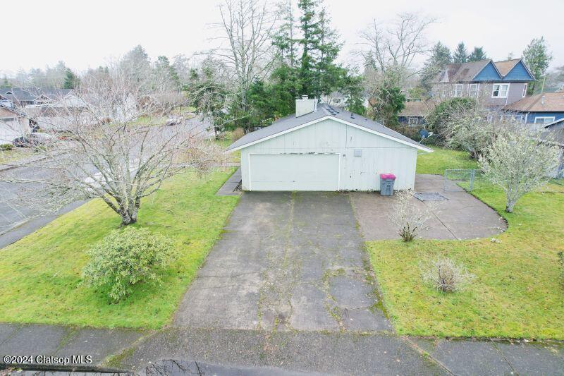 242 Nw 1st Street Property Photo 9