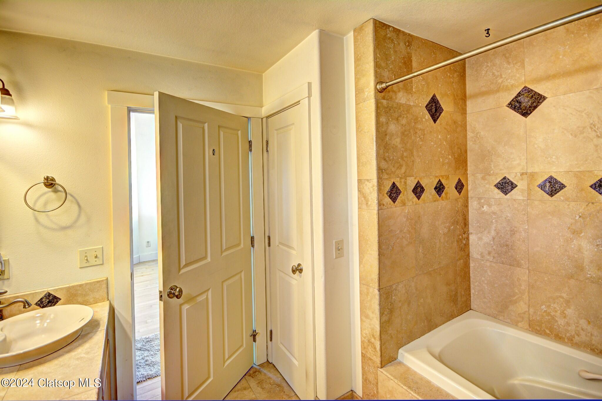 1324 9th Avenue Property Photo 10