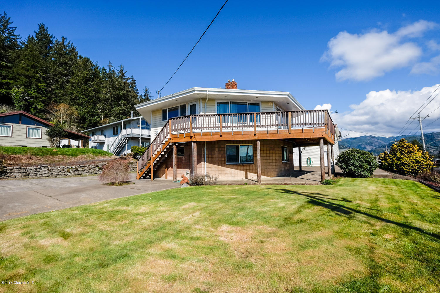 1216 Garibaldi Avenue Property Photo 2