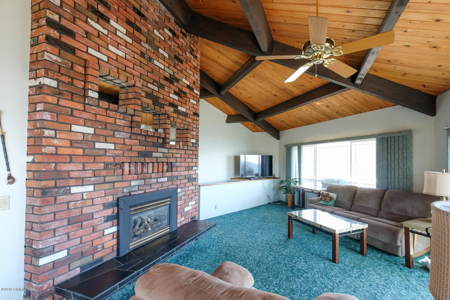 1216 Garibaldi Avenue Property Photo 6