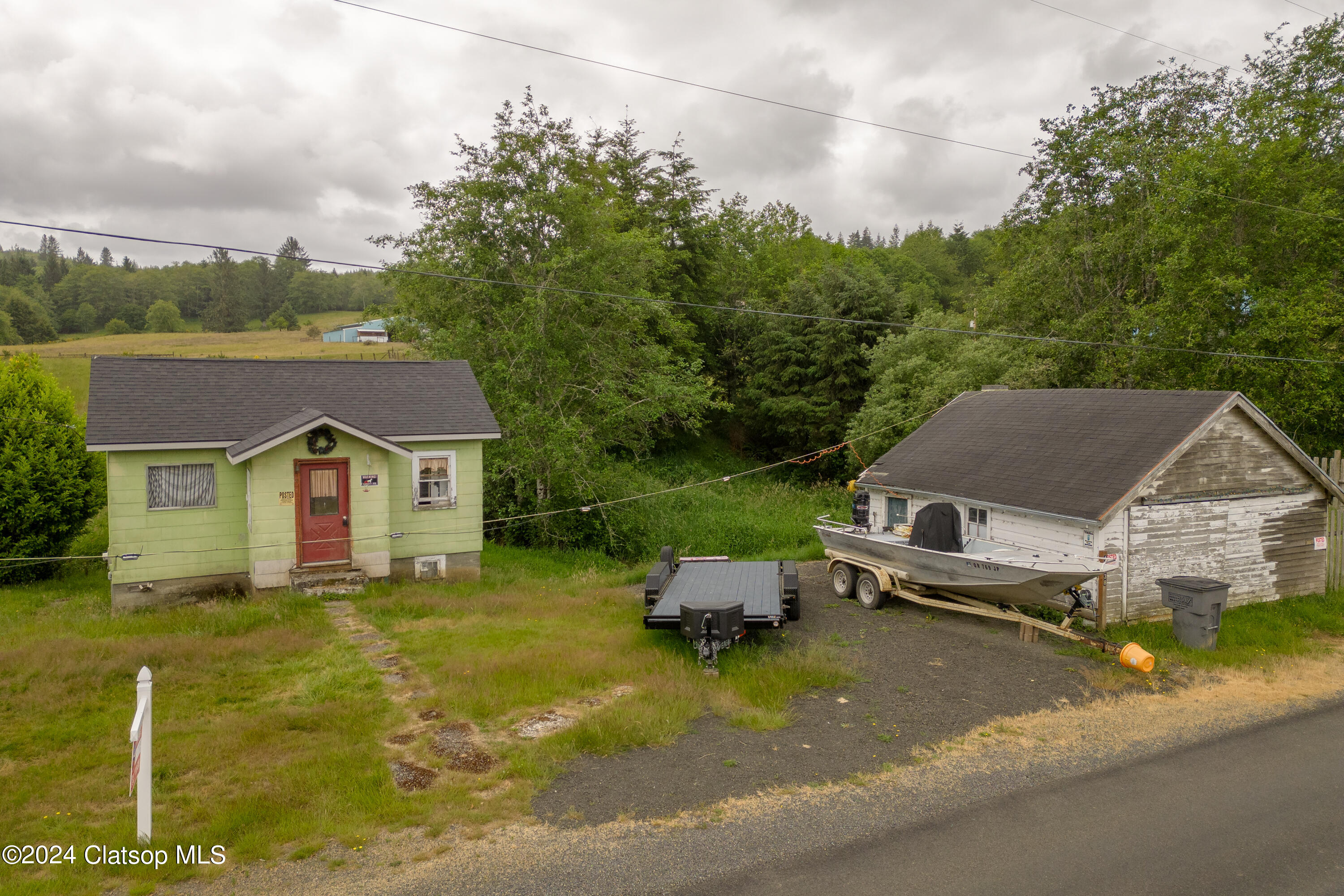 41138 Hillcrest Loop Property Photo 6