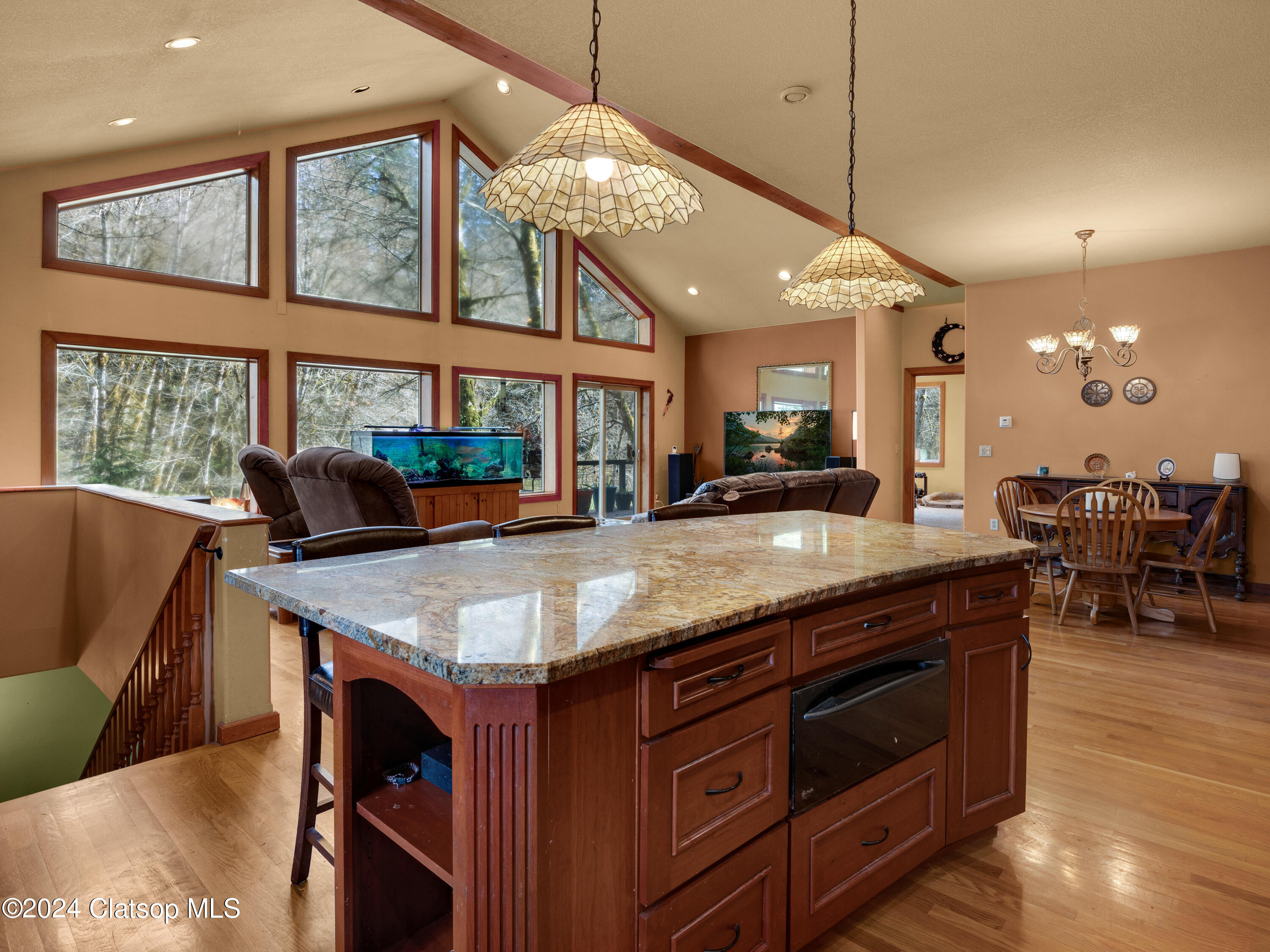 71257 Northshore Drive Property Photo 12
