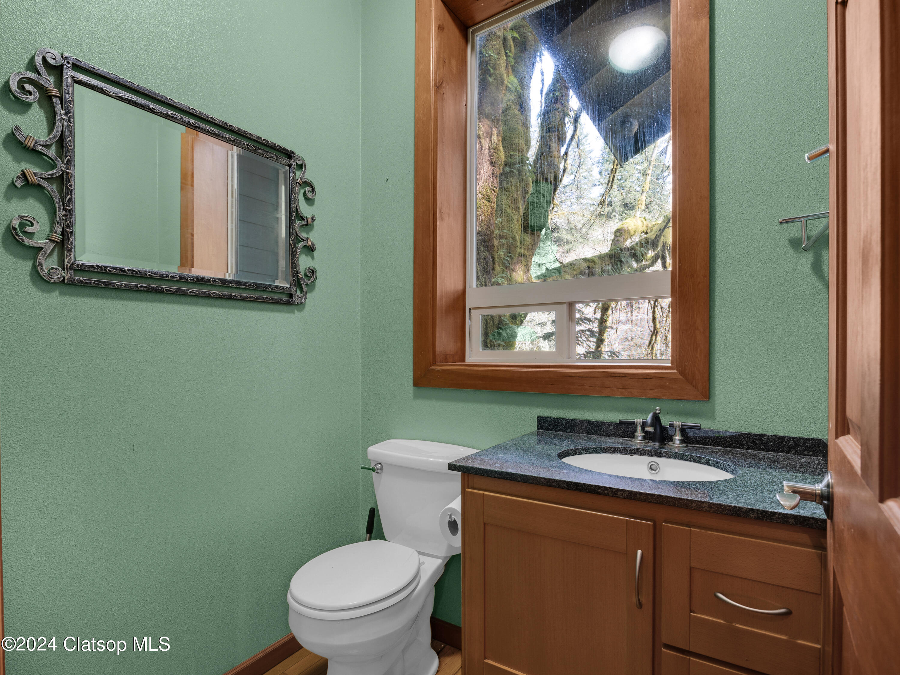 71257 Northshore Drive Property Photo 17