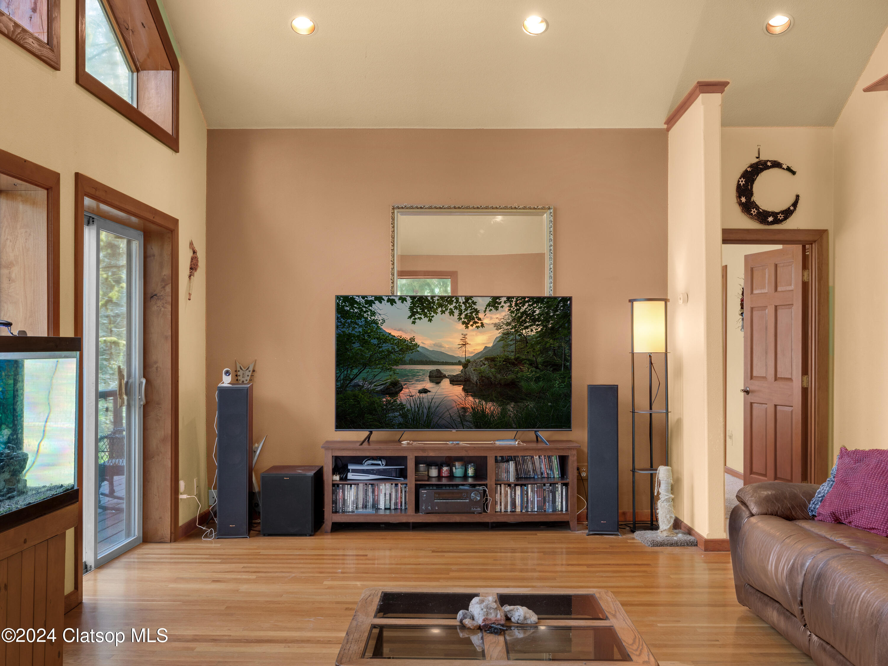 71257 Northshore Drive Property Photo 19