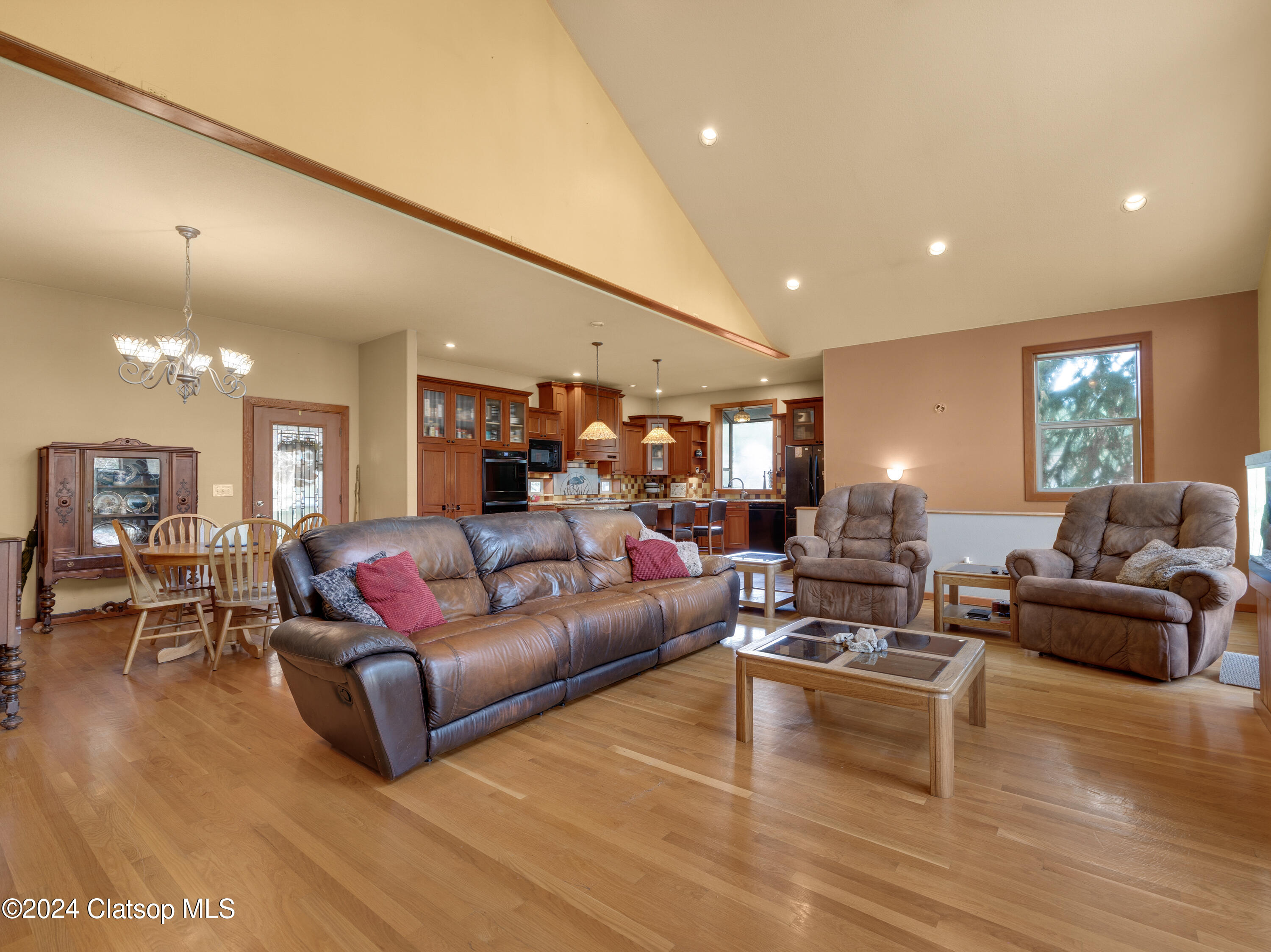 71257 Northshore Drive Property Photo 21