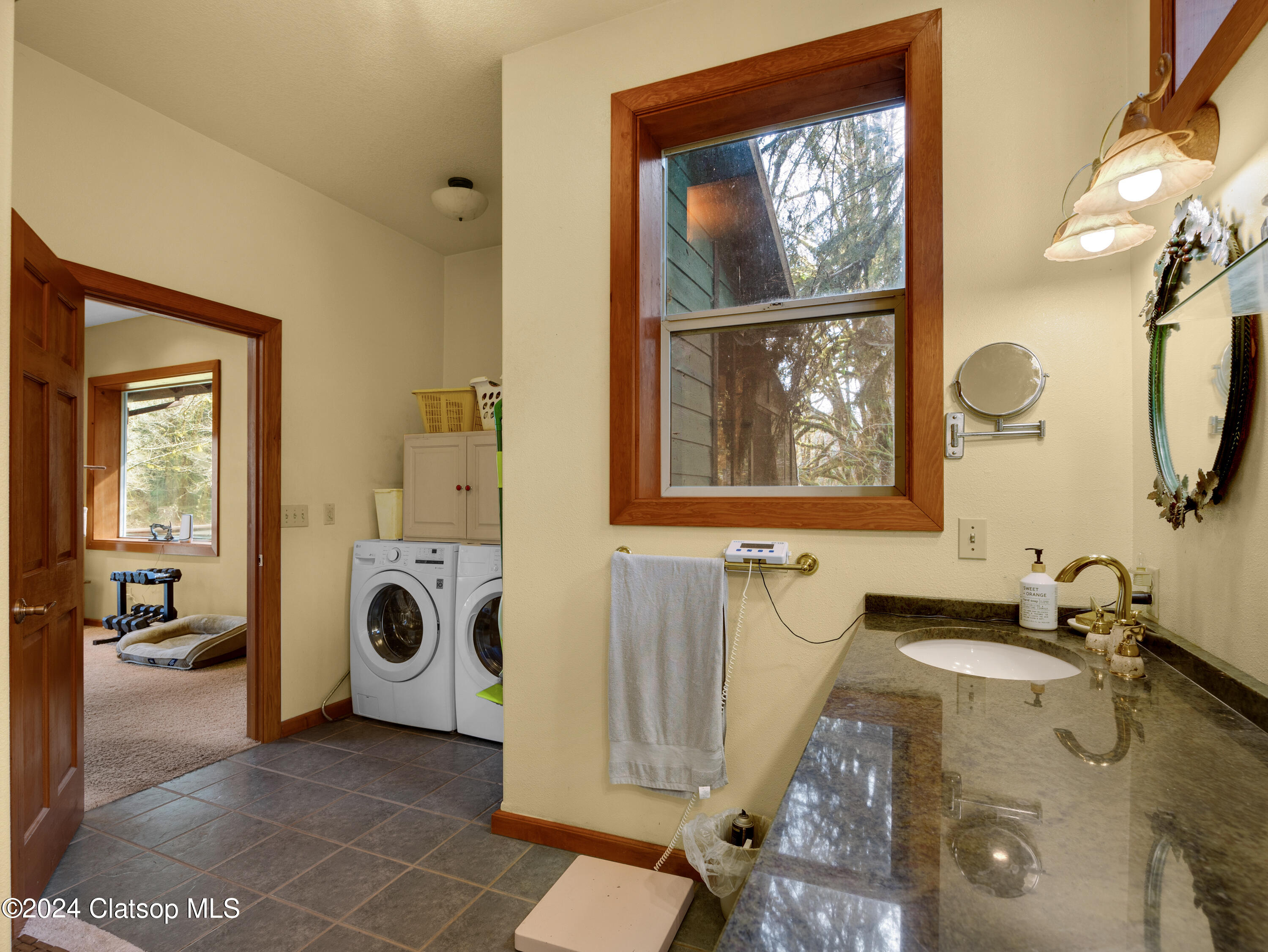 71257 Northshore Drive Property Photo 28