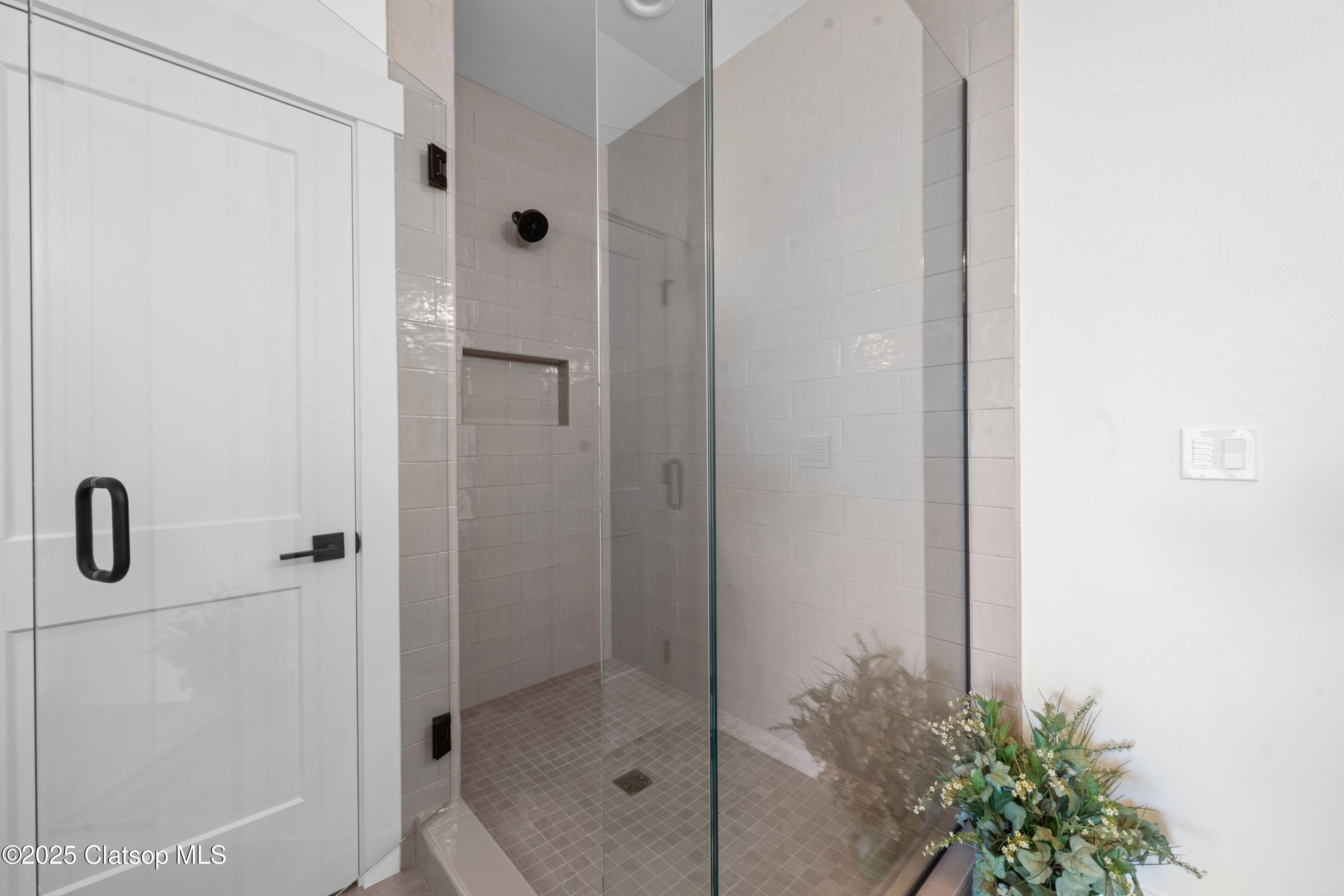 1135 Se Bugle Avenue Property Photo 10