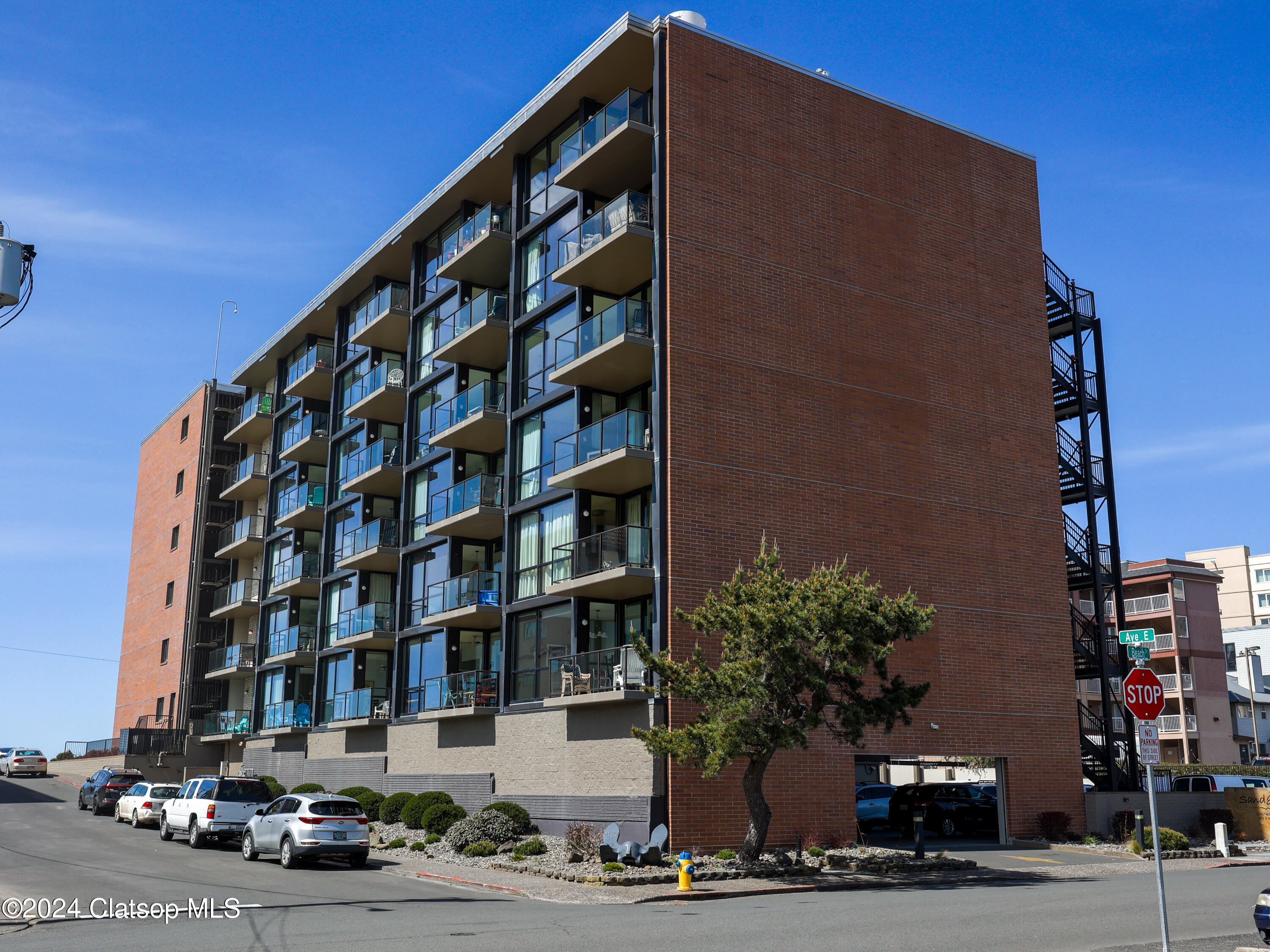 475 S Prom Property Photo 3