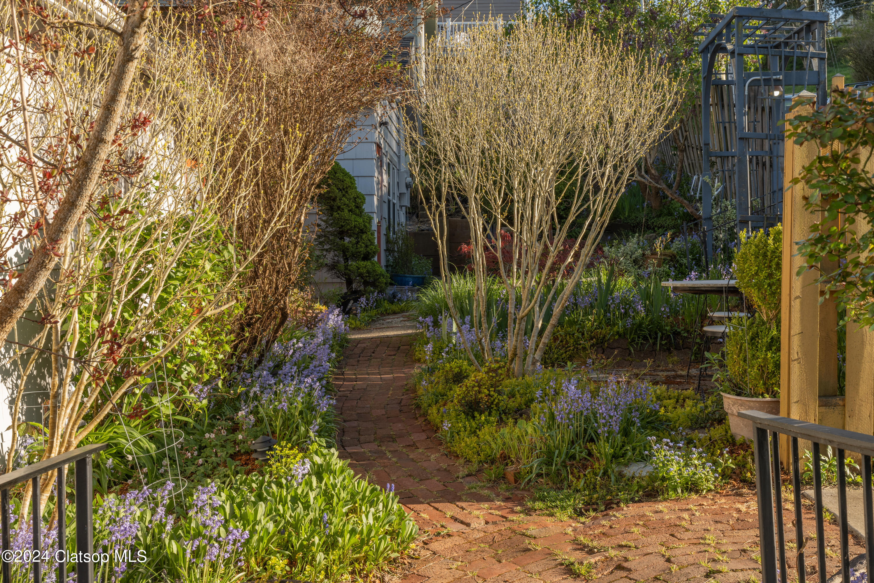 817 - 847 Exchange Street Property Photo 35