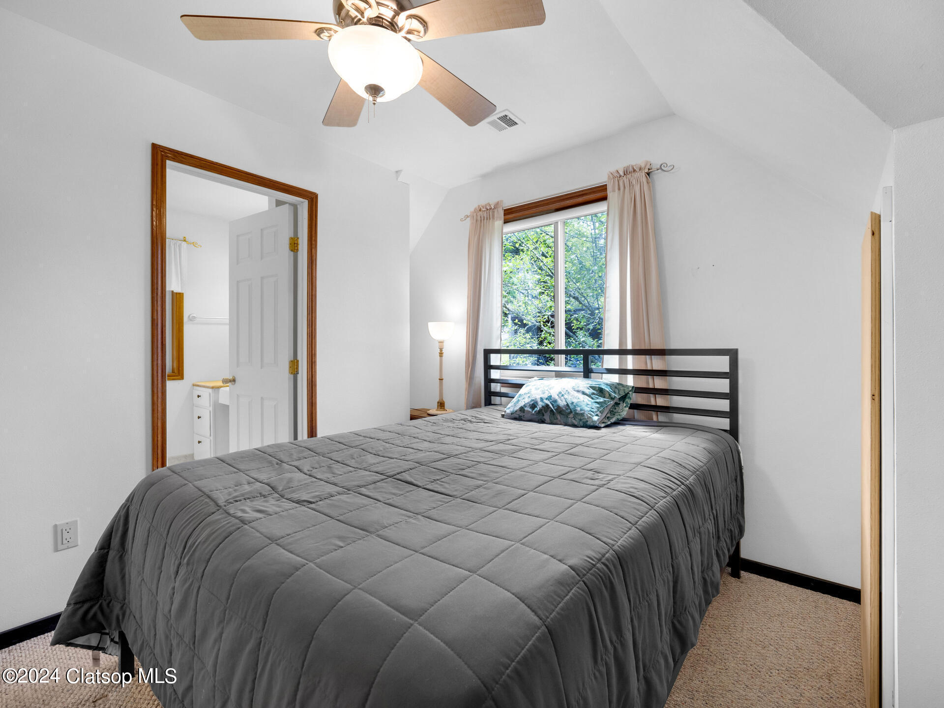 35605 9th Street Property Photo 13