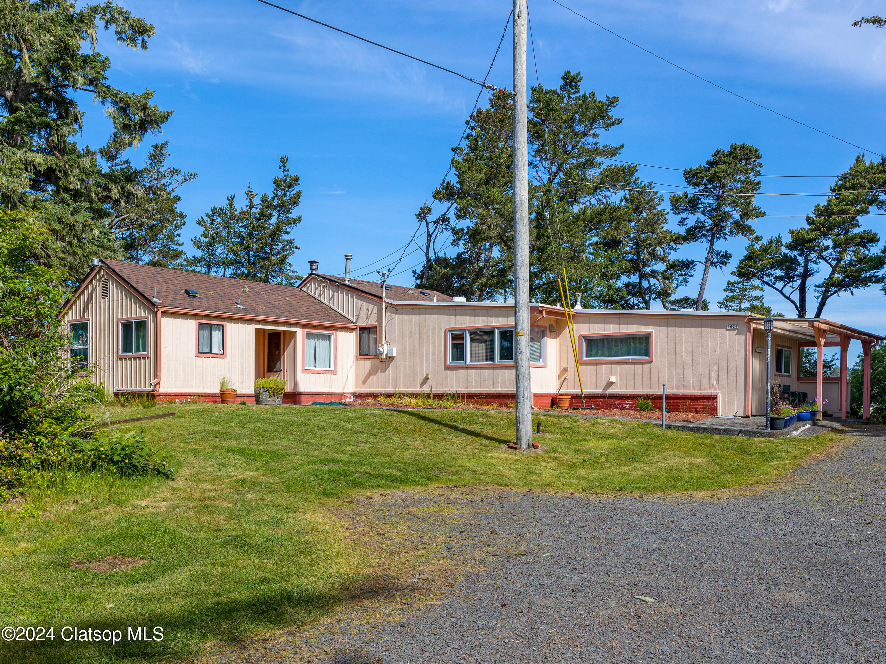 2624 Neawanna Street Property Photo 1