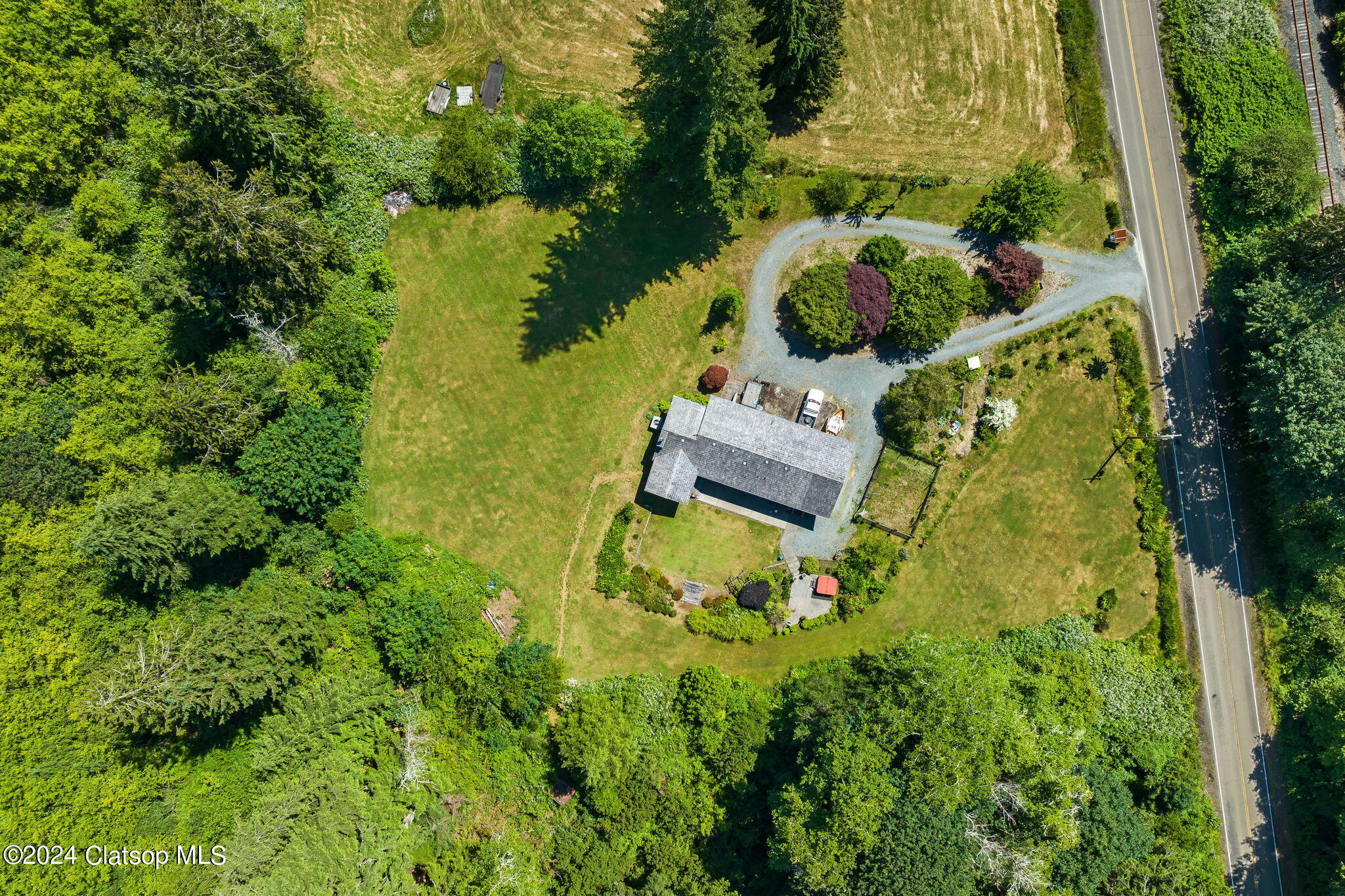 23200 Foss Road Property Photo 6