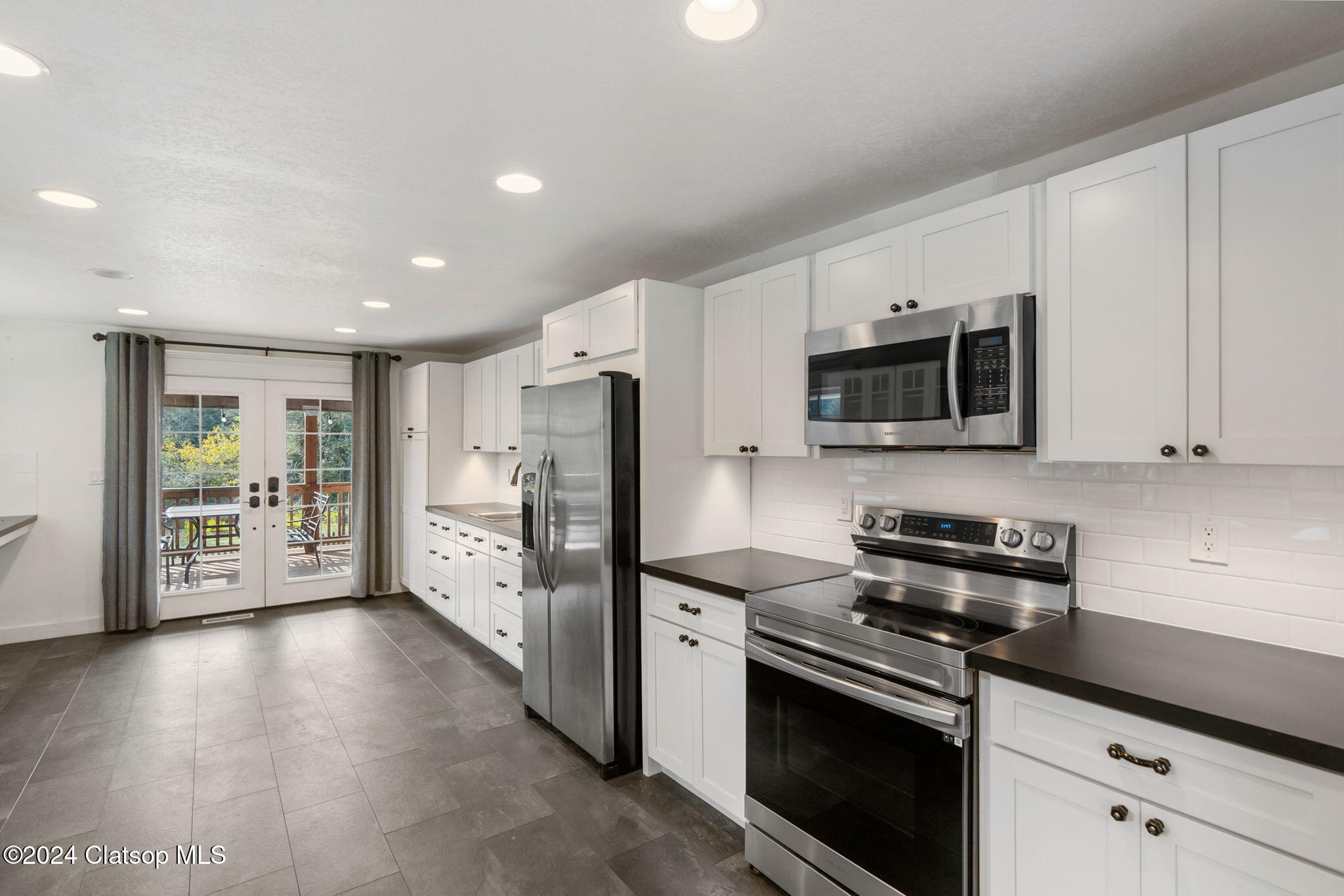 23200 Foss Road Property Photo 16
