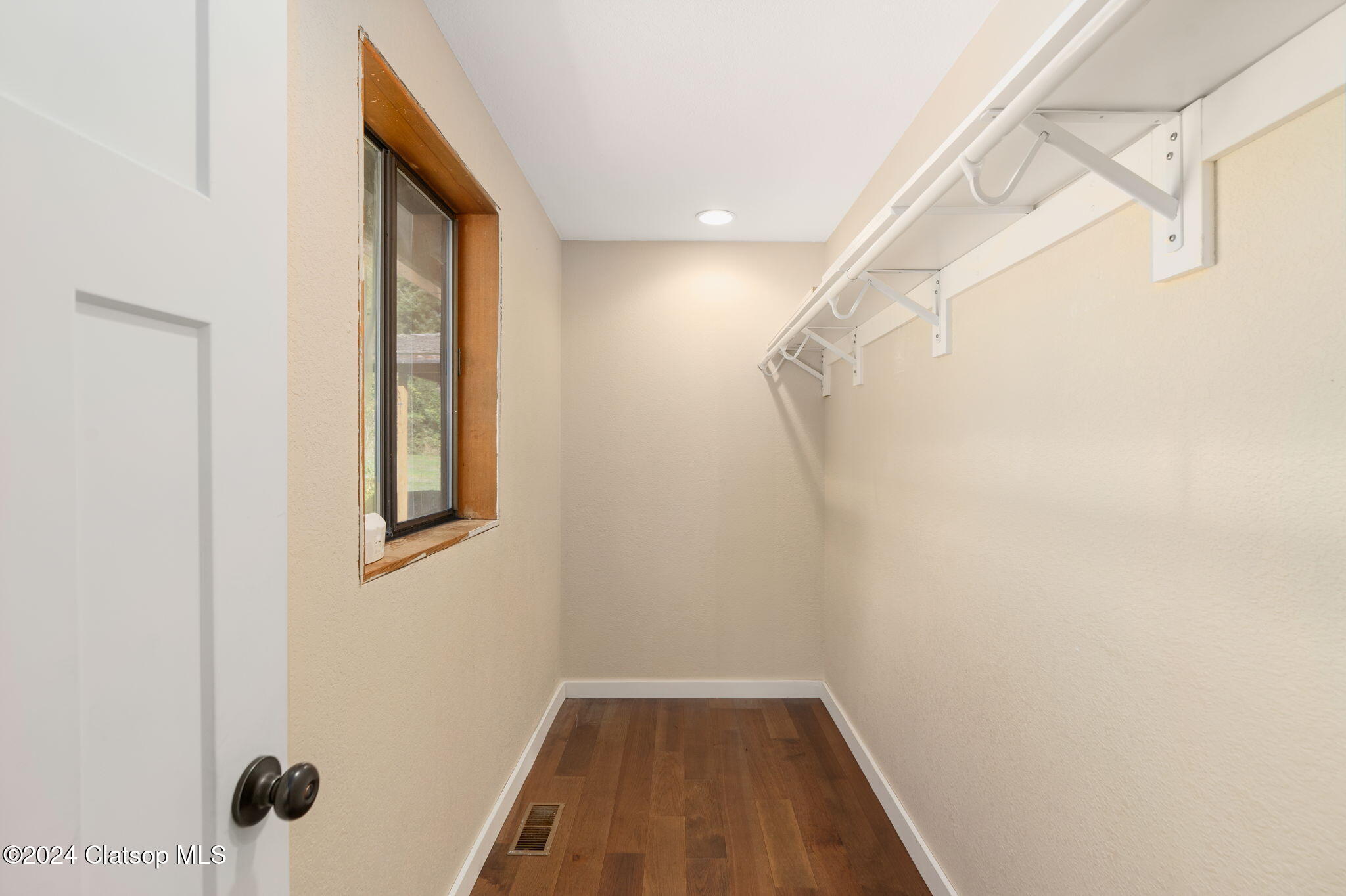23200 Foss Road Property Photo 22