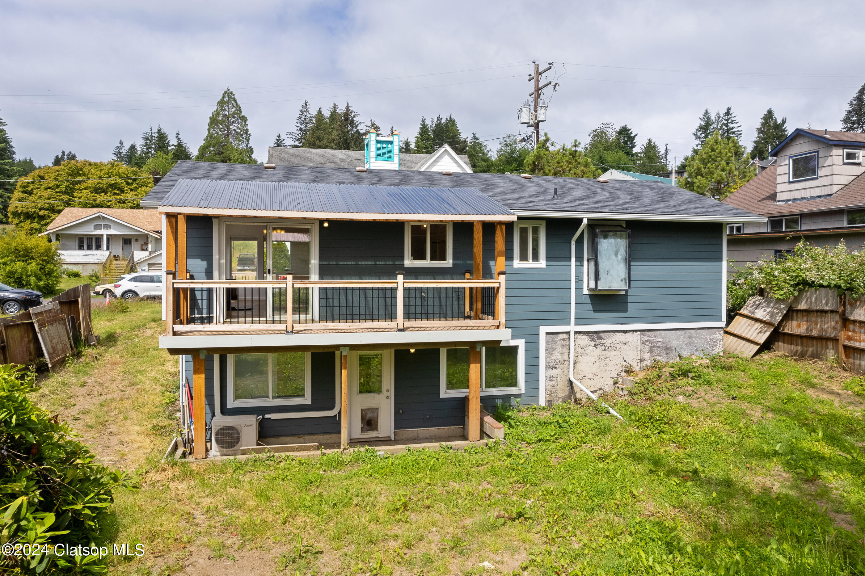 36055 10th Street Property Photo 2