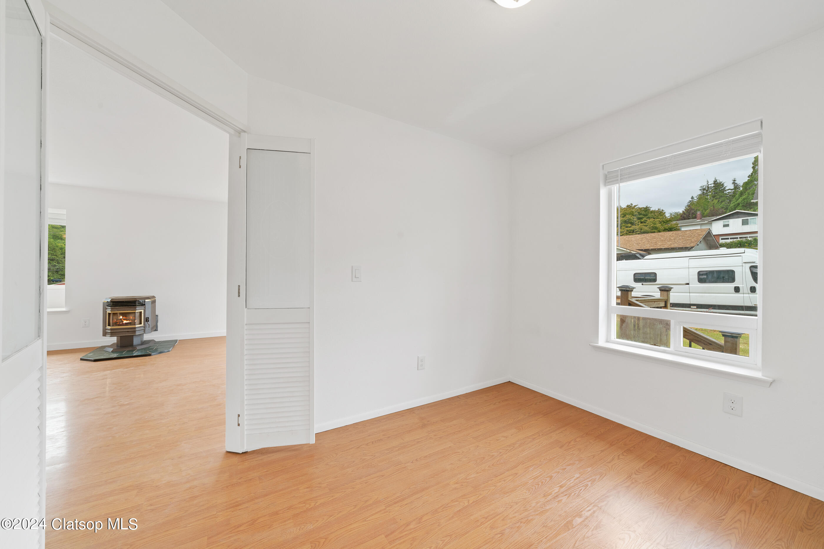 36055 10th Street Property Photo 17