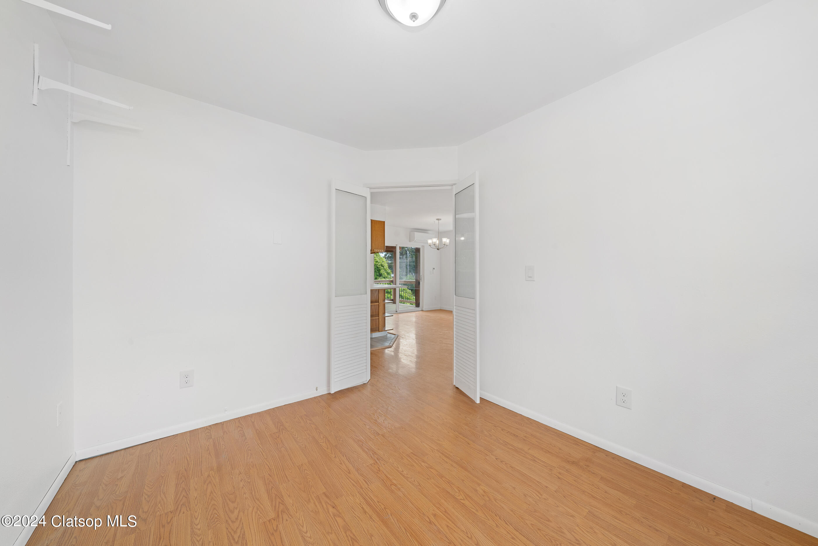 36055 10th Street Property Photo 18
