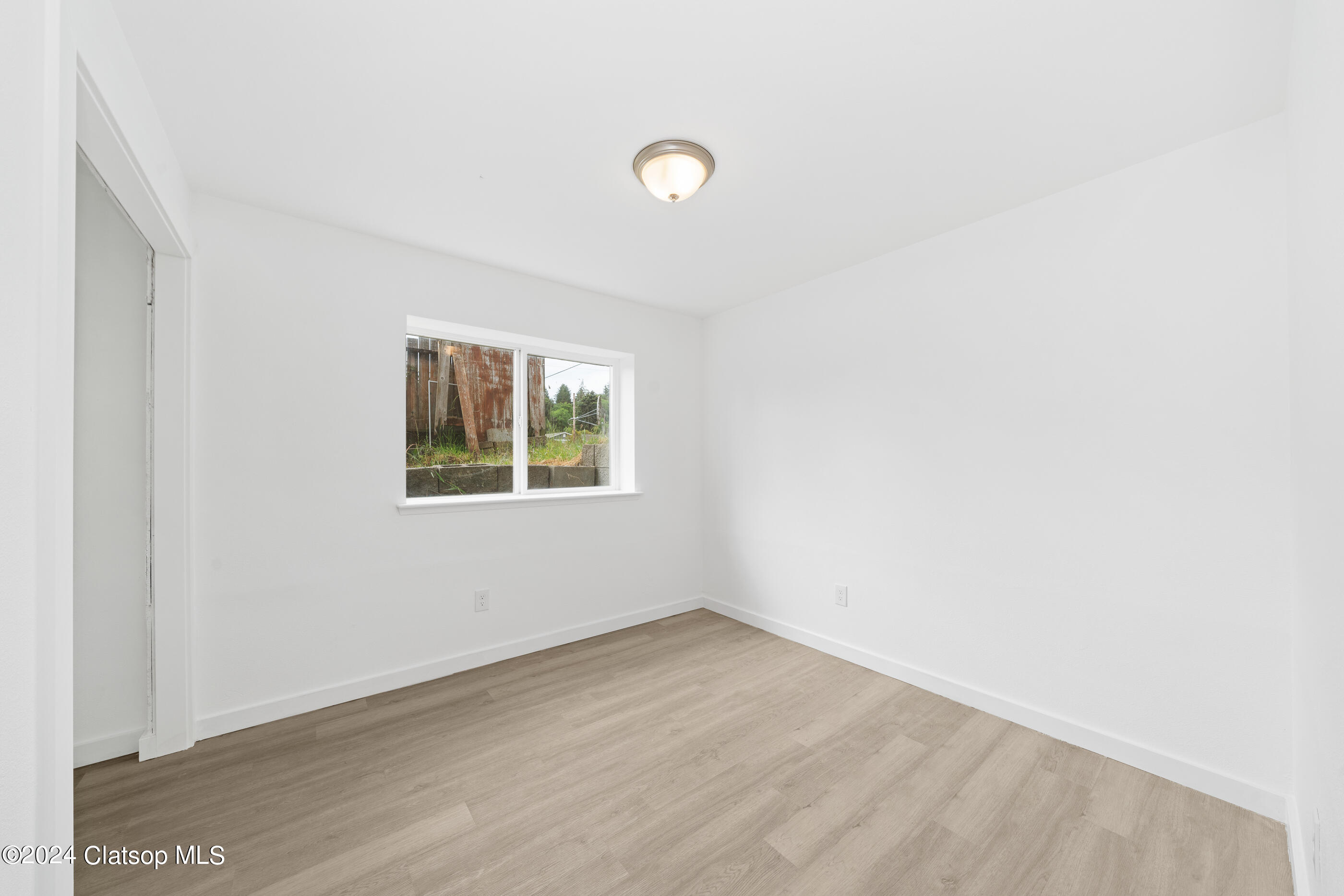 36055 10th Street Property Photo 22