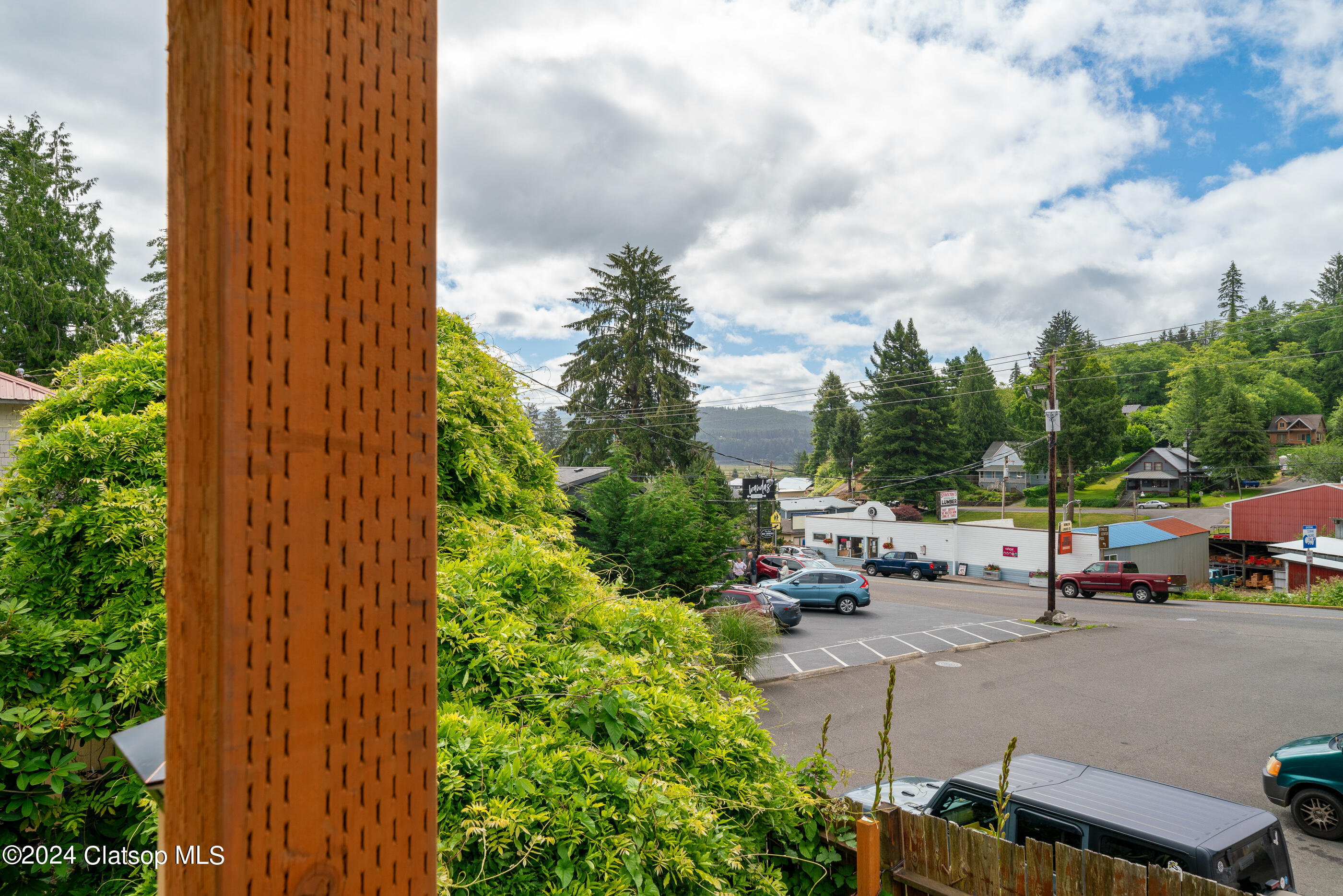 36055 10th Street Property Photo 32
