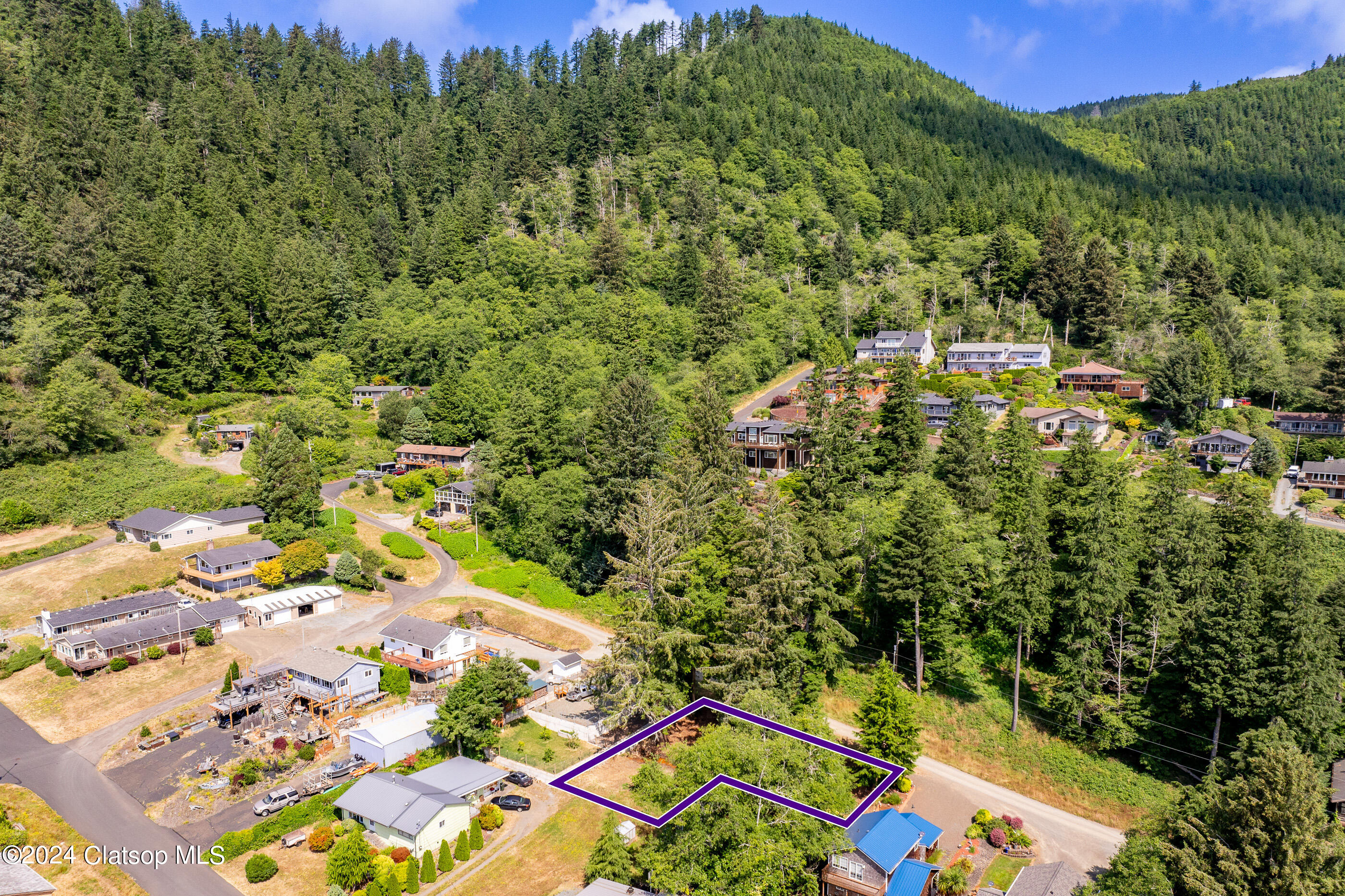 Fir Avenue Property Photo 32