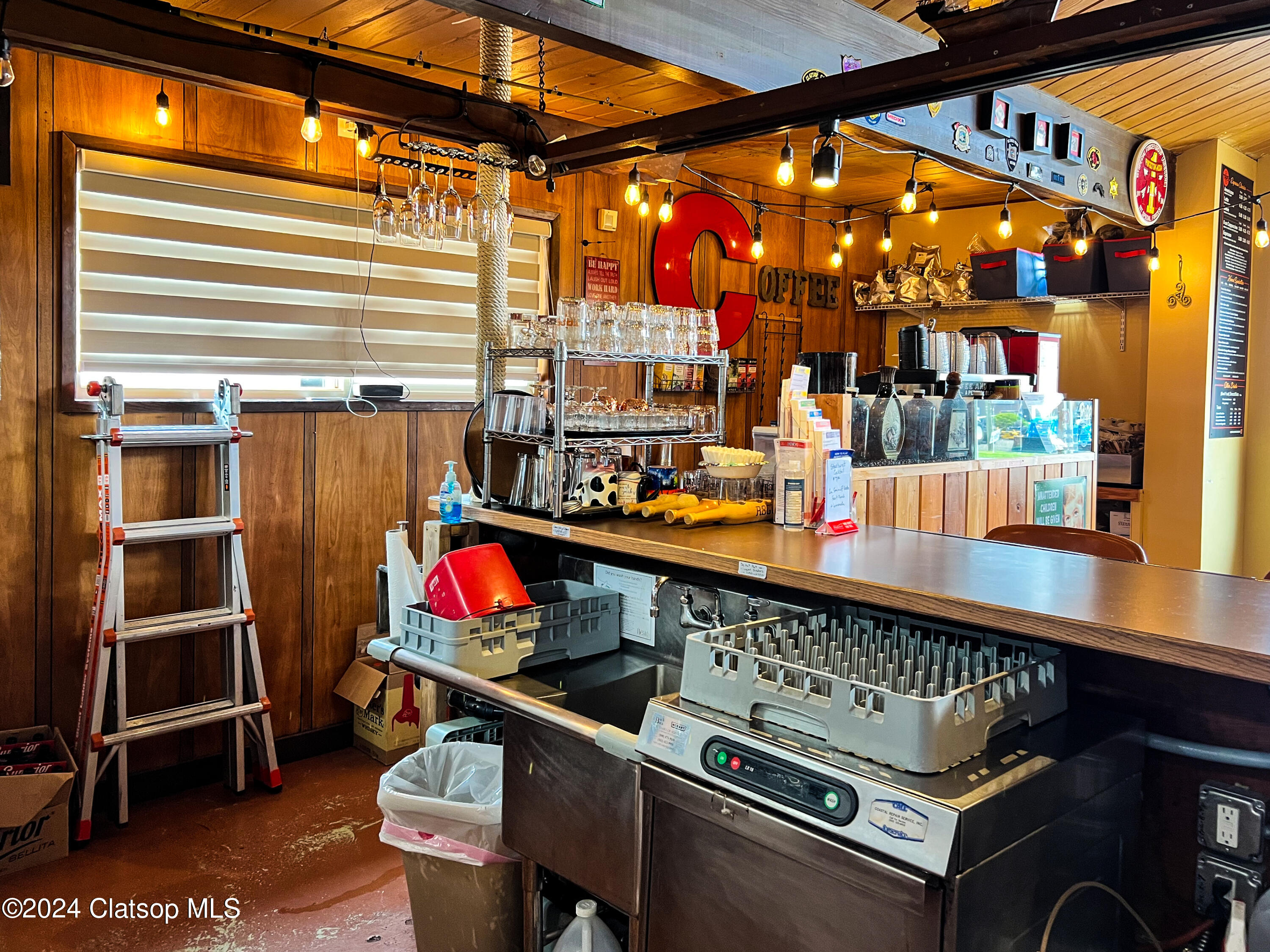 34635 Highway101 Business Property Photo 15