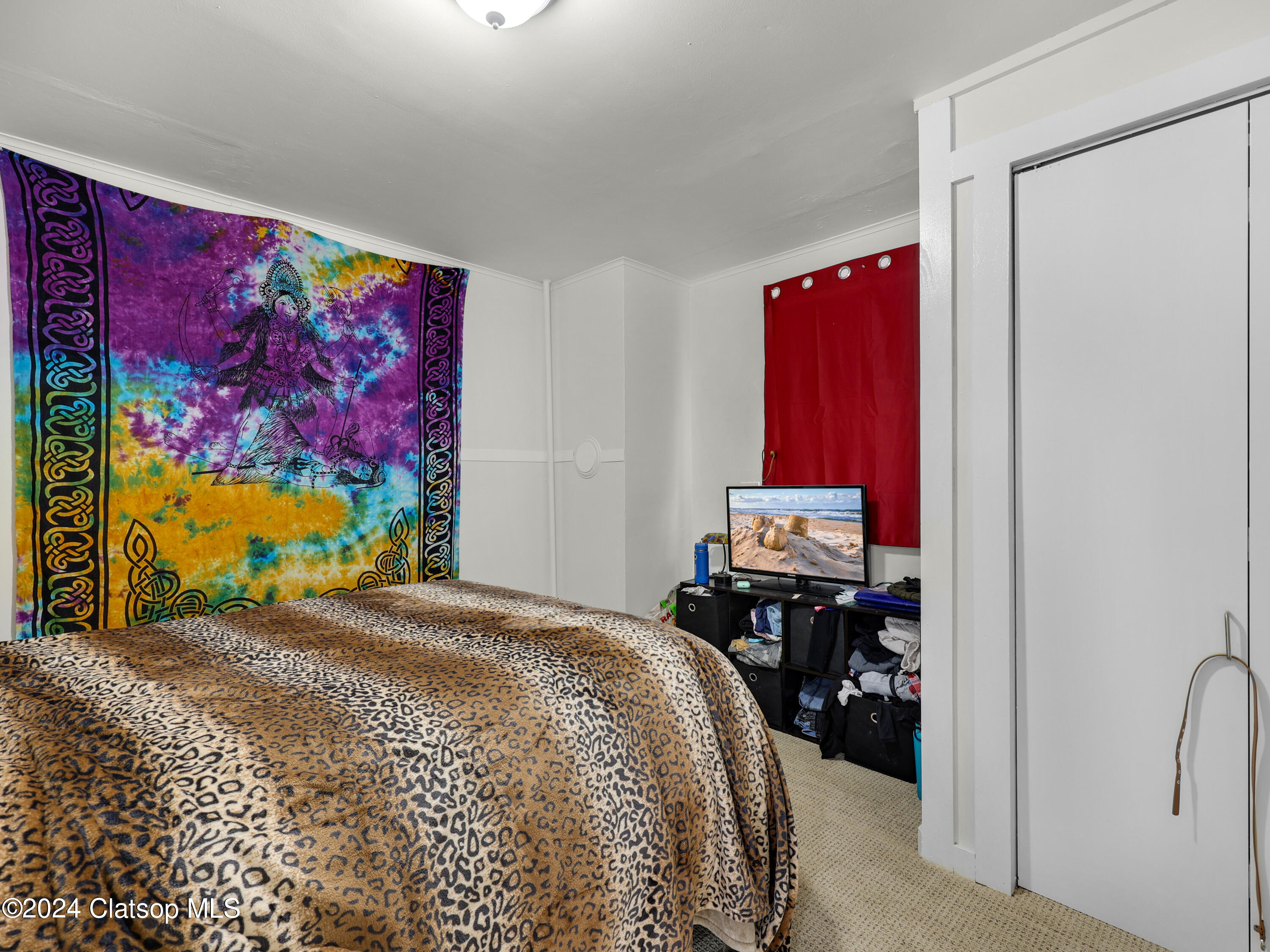 486 Commercial Street Property Photo 17