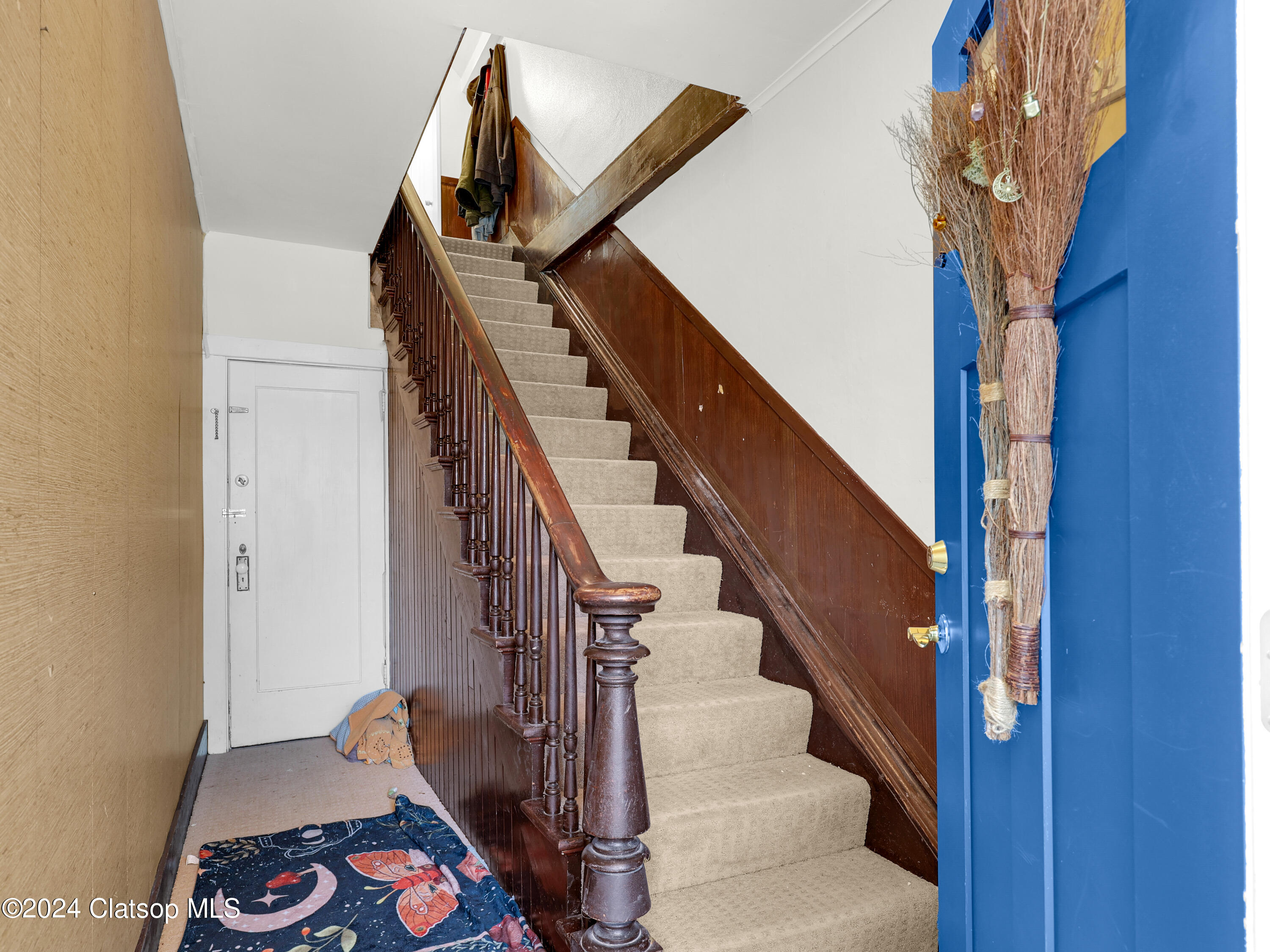 486 Commercial Street Property Photo 22