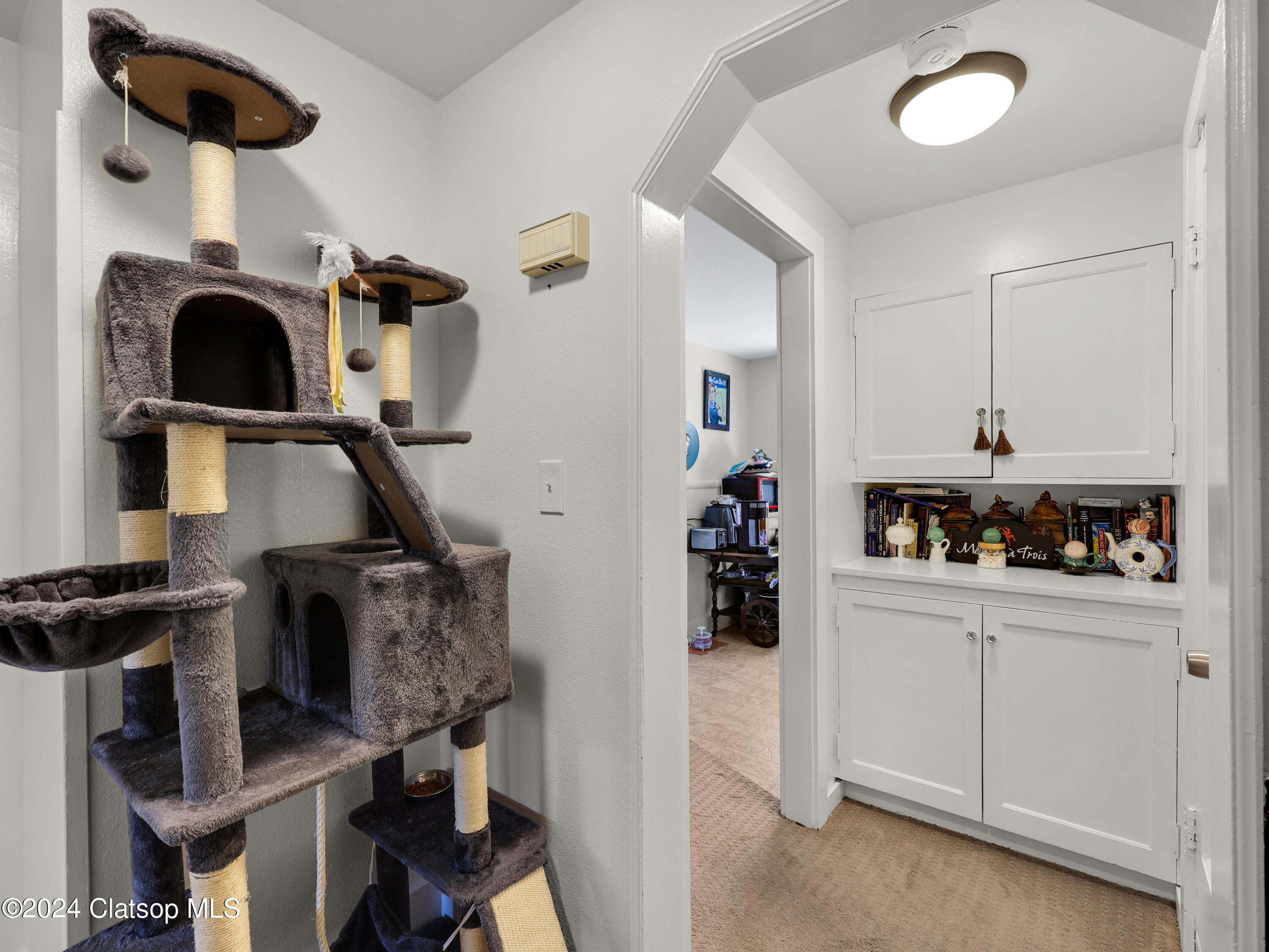 486 Commercial Street Property Photo 23