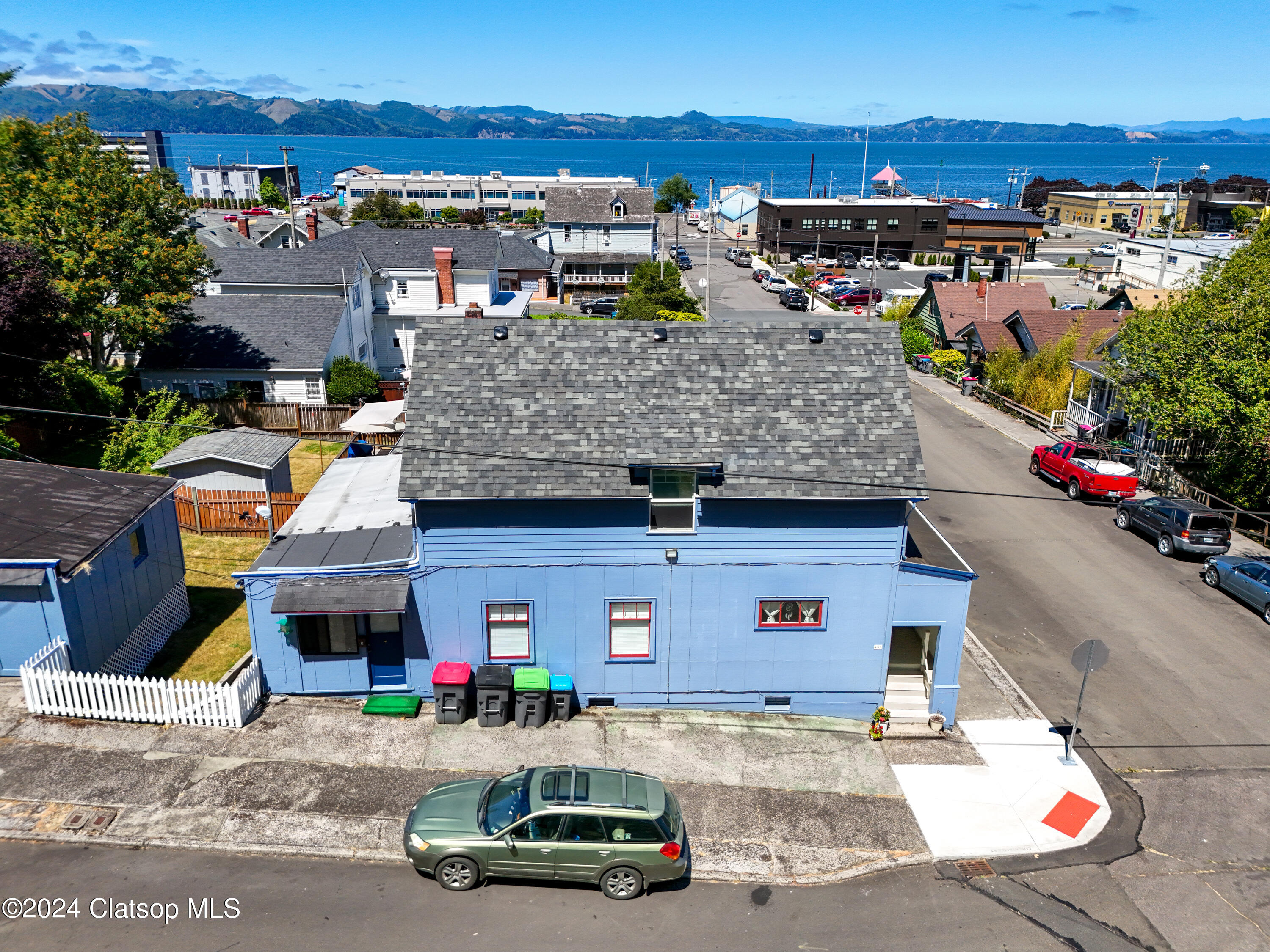 486 Commercial Street Property Photo 43