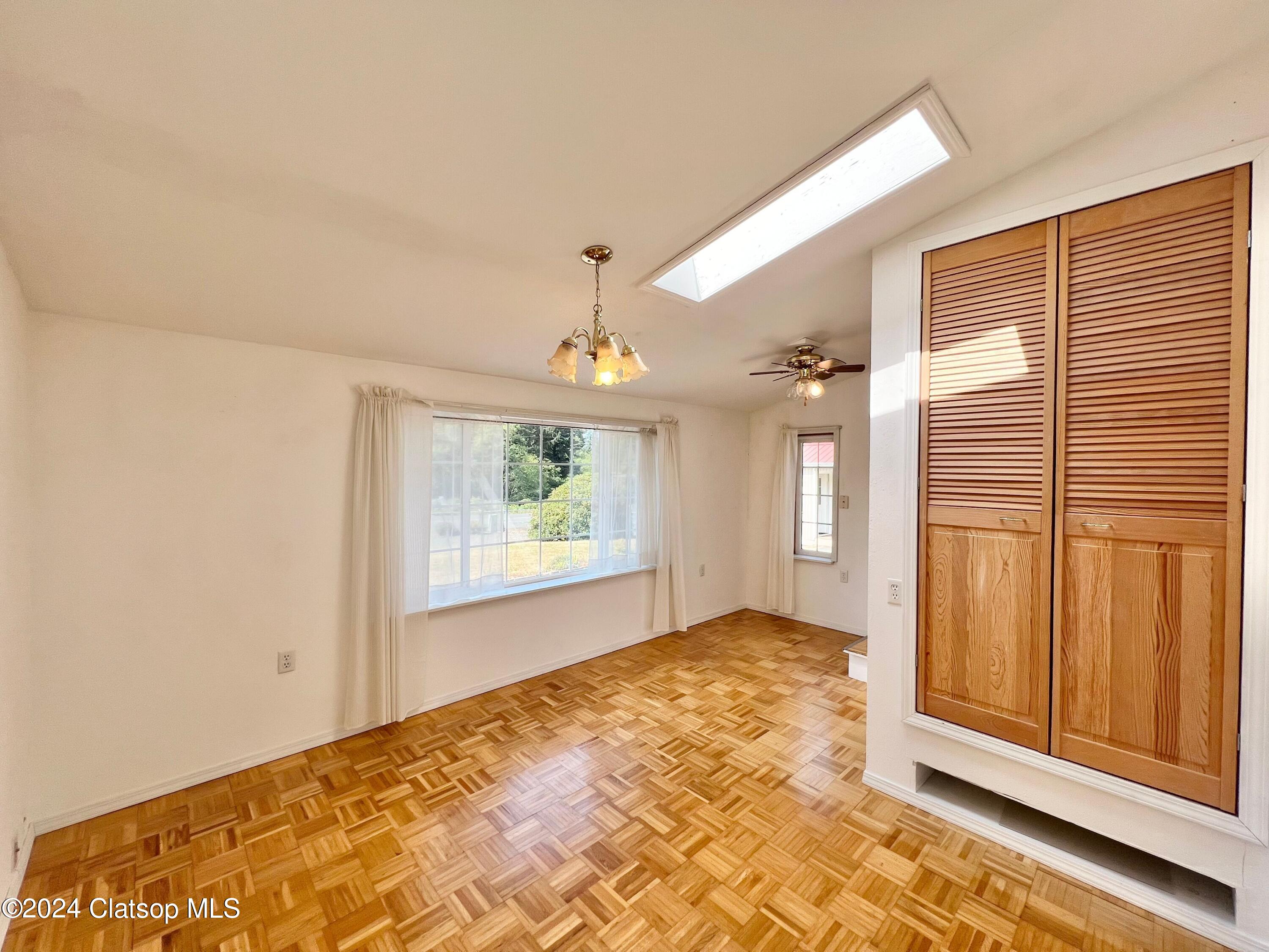 36685 101 Highway N Property Photo 24