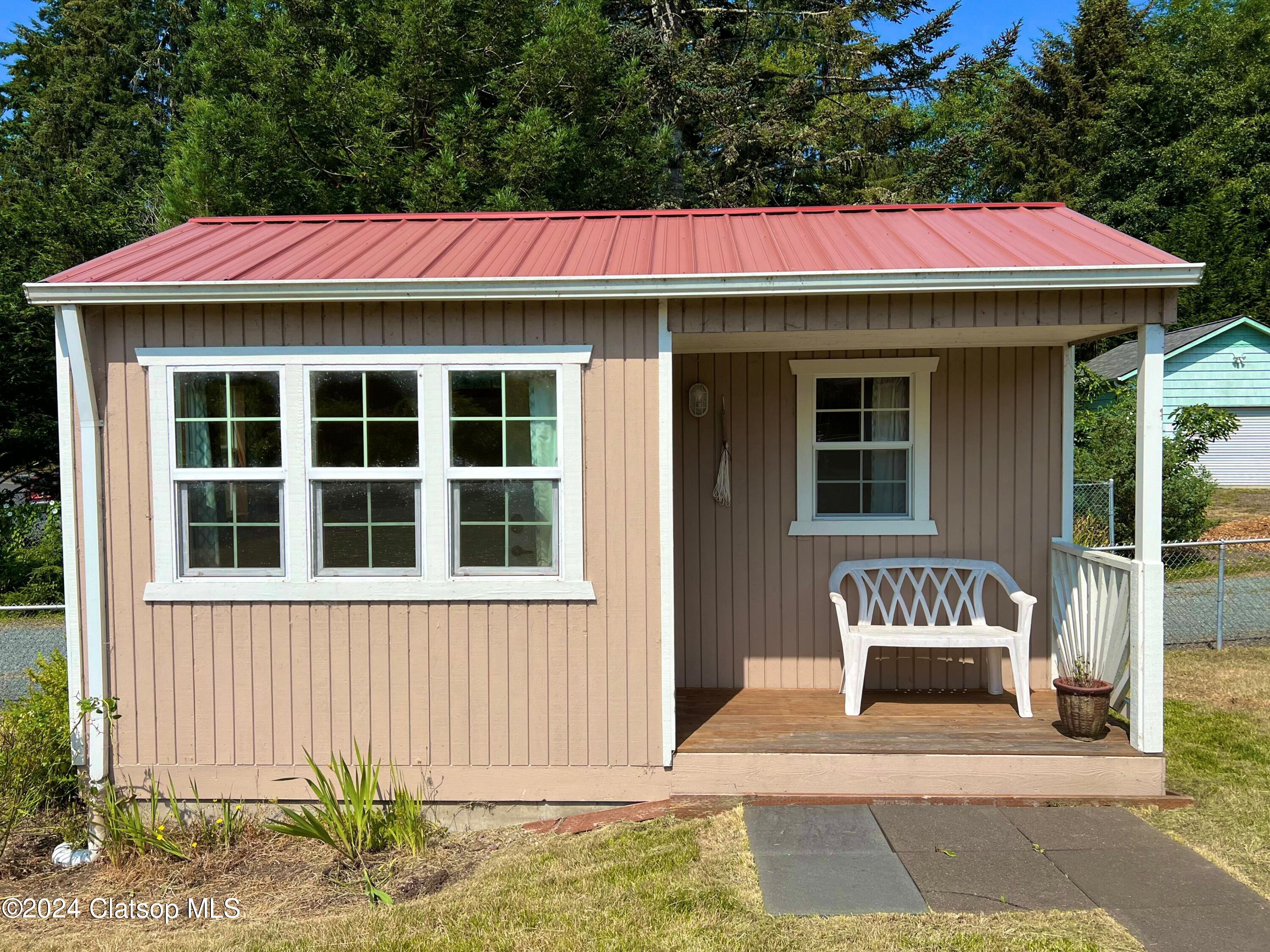 36685 101 Highway N Property Photo 26