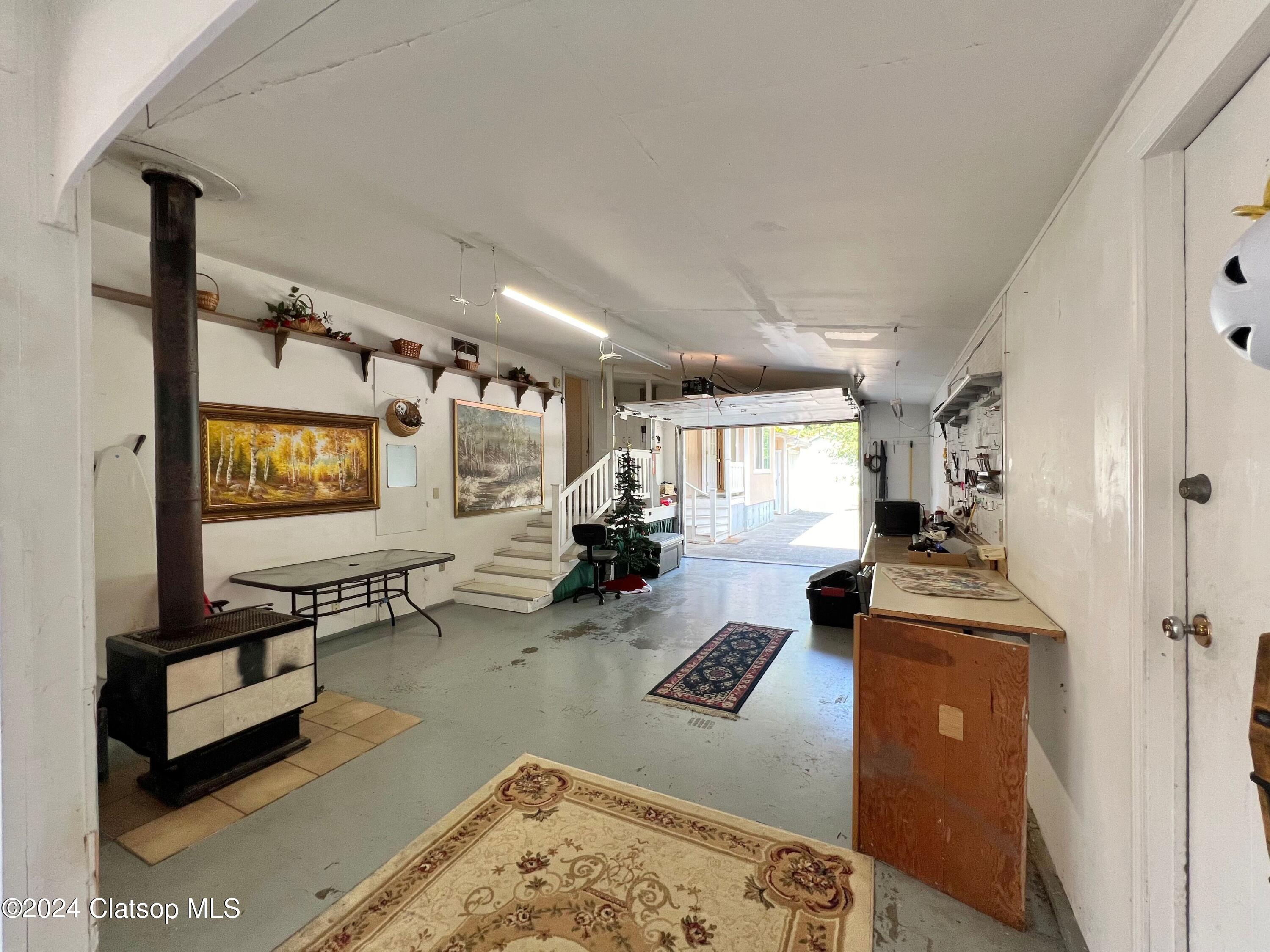 36685 101 Highway N Property Photo 32
