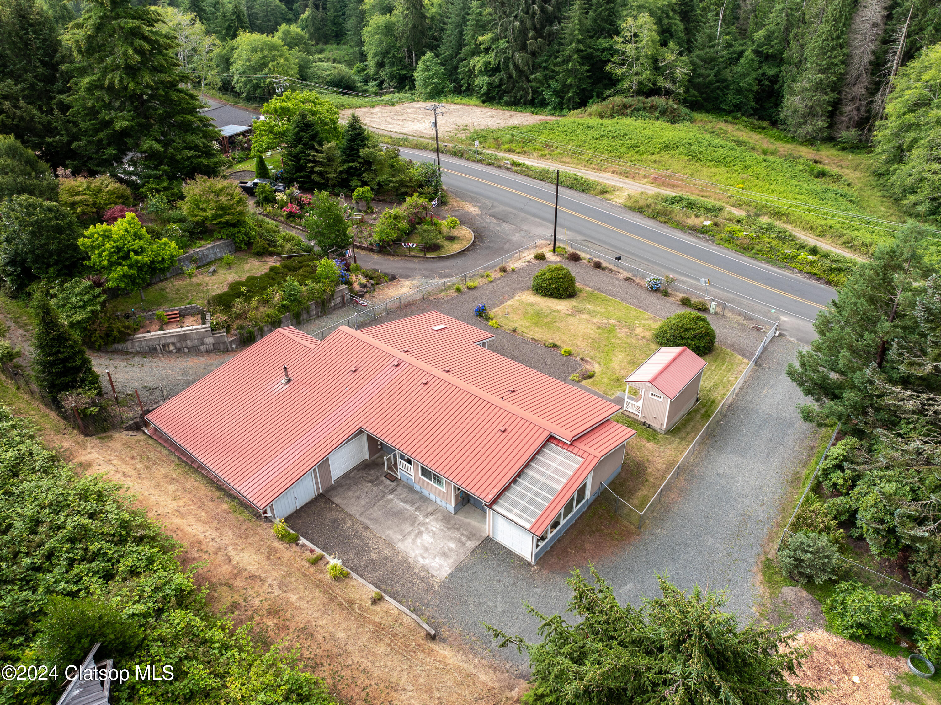 36685 101 Highway N Property Photo 35