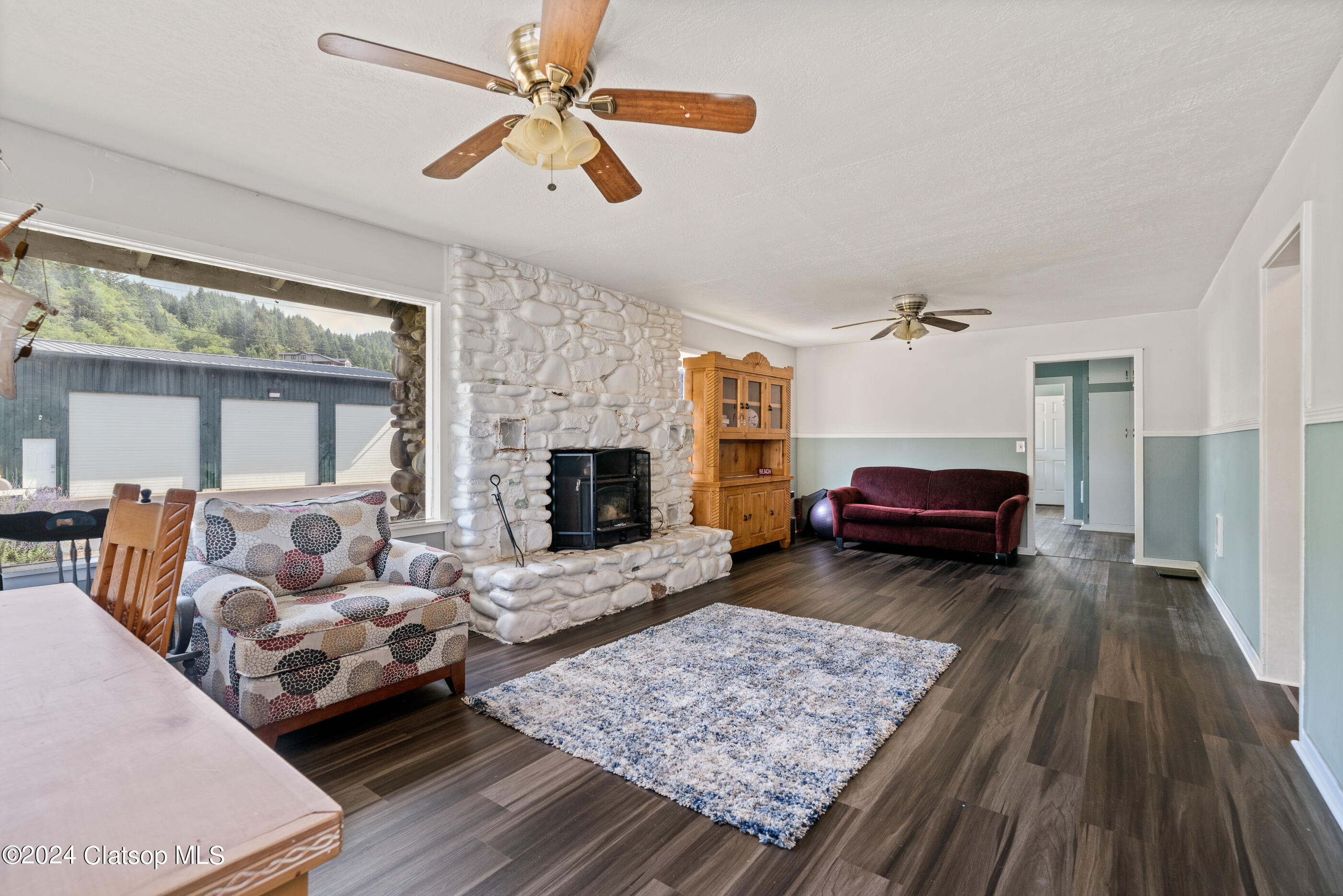 308 1st Street Property Photo 6