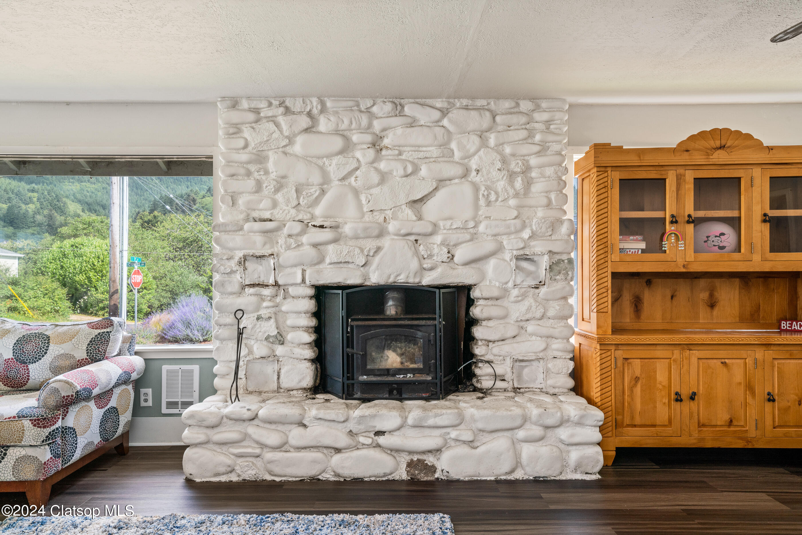 308 1st Street Property Photo 10