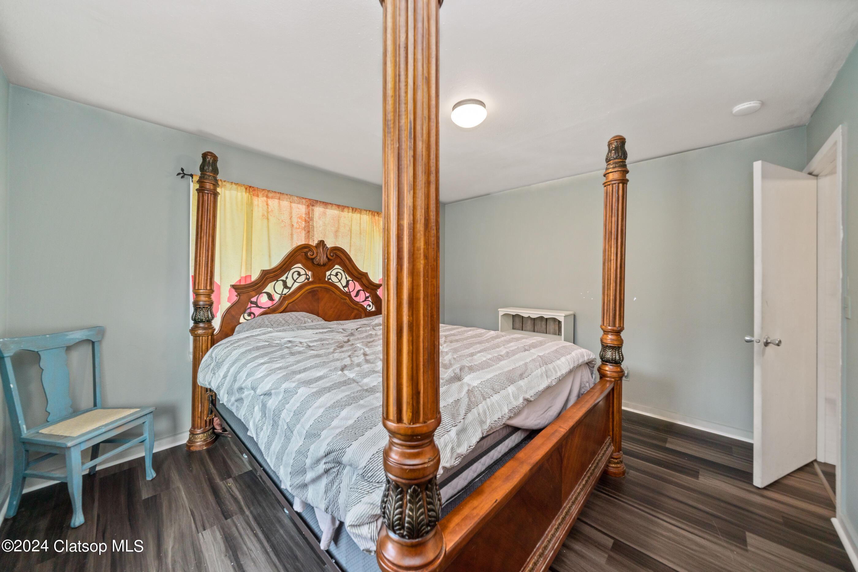 308 1st Street Property Photo 20